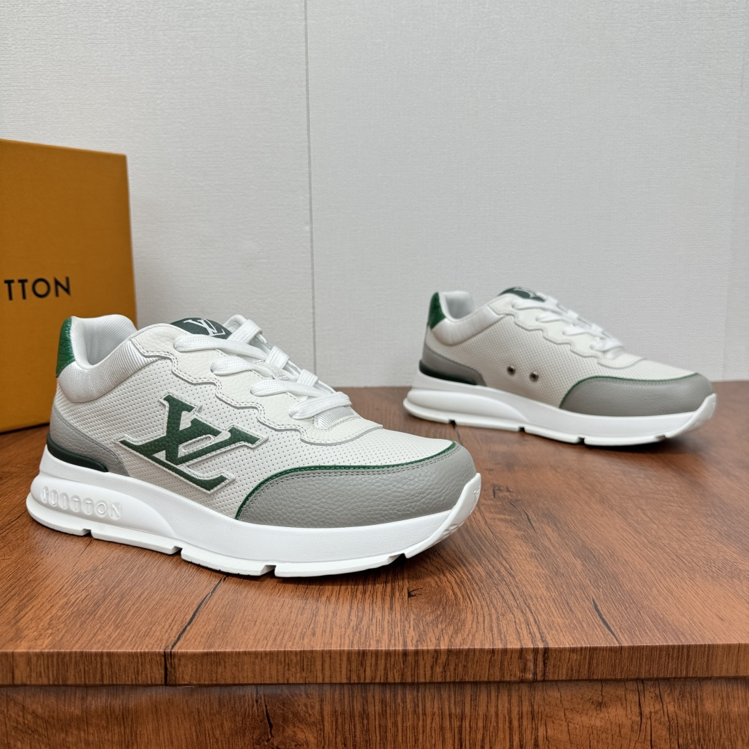 NO:278170,Coded LV Classic Men's Sports Shoes Shipping Lightweight Thick-soled Fat Ding Bread Shoes, Super versatile Multi-style Strong!  This sneaker is made of smooth cowhide punched and grain cowhide splicing, with grain cowhide and technology mesh splicing, and smooth cowhide and grain cowhide with multiple styles. The color matching is classic and versatile, and it is easily integrated into various shapes. Attention LV letters are marked on the side of the shoe, the tongue is decorated with lv embroidered letter webbing logo, the heel brand logo silk-print logo, and the Vuitton personality logo is paired with a light rubber outsole. The fabric inner foot pad is stylish and handsome!  With full set of original packaging!  Size 39-40-41-42-43-44-45 Standard leather shoe size (customized 38.46 without return) Article number 1224 leather hole white and green, christian louboutin, louis vuitton, sneakers, cowhide19860909编码 LV Classic 男士运动鞋出货 轻质厚底胖丁面包鞋,超级百搭款多重风格强势来袭！ 这款运动鞋以光滑牛皮革冲孔和粒面牛皮革拼接塑造考究设计,粒面牛皮与科技网布拼接,以及光滑牛皮与粒纹牛皮搭配多重款式,配色经典百搭,轻松融入各式造型.瞩目 LV 字母标注鞋侧,鞋舌饰有lv刺绣字母织带标识,后跟品牌logo丝印徽标,搭配轻盈橡胶外底点缀 Vuitton 个性标识.织物内里垫脚,上脚时尚帅气百搭！配全套原包装！ 尺码39-40-41-42-43-44-45 标准皮鞋码（可定做38.46不退换） 货号1224皮孔白绿,,christian louboutin,louis vuitton,sneakers,cowhide,Men's shoes