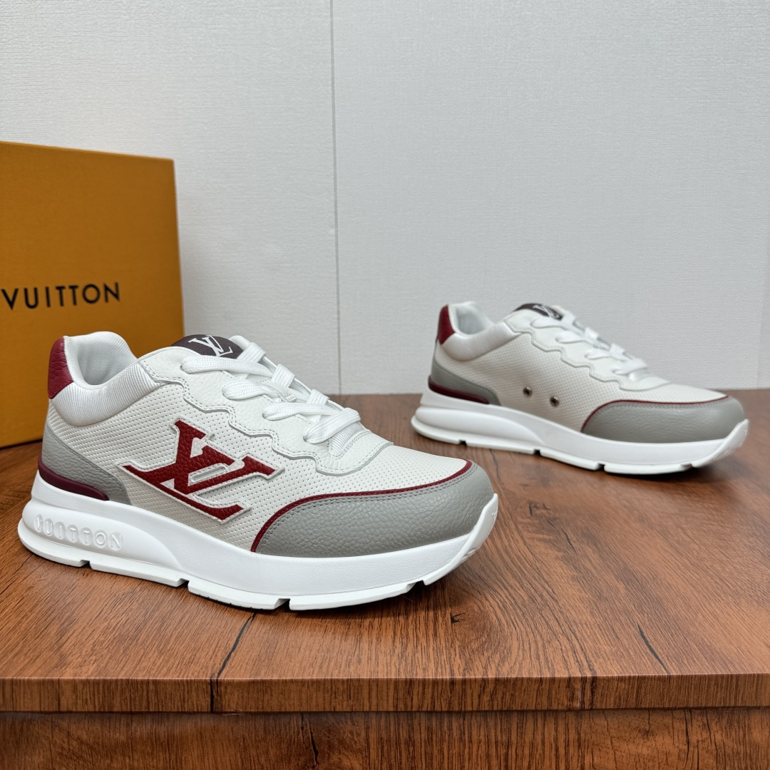 NO:278178,Coded LV Classic Men's Sports Shoes Shipping Lightweight Thick-soled Fat Ding Bread Shoes, Super versatile Multi-style Strong!  This sneaker is made of smooth cowhide punched and grain cowhide splicing, with grain cowhide and technology mesh splicing, and smooth cowhide and grain cowhide with multiple styles. The color matching is classic and versatile, and it is easily integrated into various shapes. Attention LV letters are marked on the side of the shoe, the tongue is decorated with lv embroidered letter webbing logo, the heel brand logo silk-print logo, and the Vuitton personality logo is paired with a light rubber outsole. The fabric inner foot pad is stylish and handsome!  With full set of original packaging!  Size 39-40-41-42-43-44-45 Standard leather shoe size (customized 38.46 without return) Article number 1224 leather hole white red, christian louboutin, louis vuitton, sneakers, cowhide19860909编码 LV Classic 男士运动鞋出货 轻质厚底胖丁面包鞋,超级百搭款多重风格强势来袭！ 这款运动鞋以光滑牛皮革冲孔和粒面牛皮革拼接塑造考究设计,粒面牛皮与科技网布拼接,以及光滑牛皮与粒纹牛皮搭配多重款式,配色经典百搭,轻松融入各式造型.瞩目 LV 字母标注鞋侧,鞋舌饰有lv刺绣字母织带标识,后跟品牌logo丝印徽标,搭配轻盈橡胶外底点缀 Vuitton 个性标识.织物内里垫脚,上脚时尚帅气百搭！配全套原包装！ 尺码39-40-41-42-43-44-45 标准皮鞋码（可定做38.46不退换） 货号1224皮孔白红,,christian louboutin,louis vuitton,sneakers,cowhide,Men's shoes