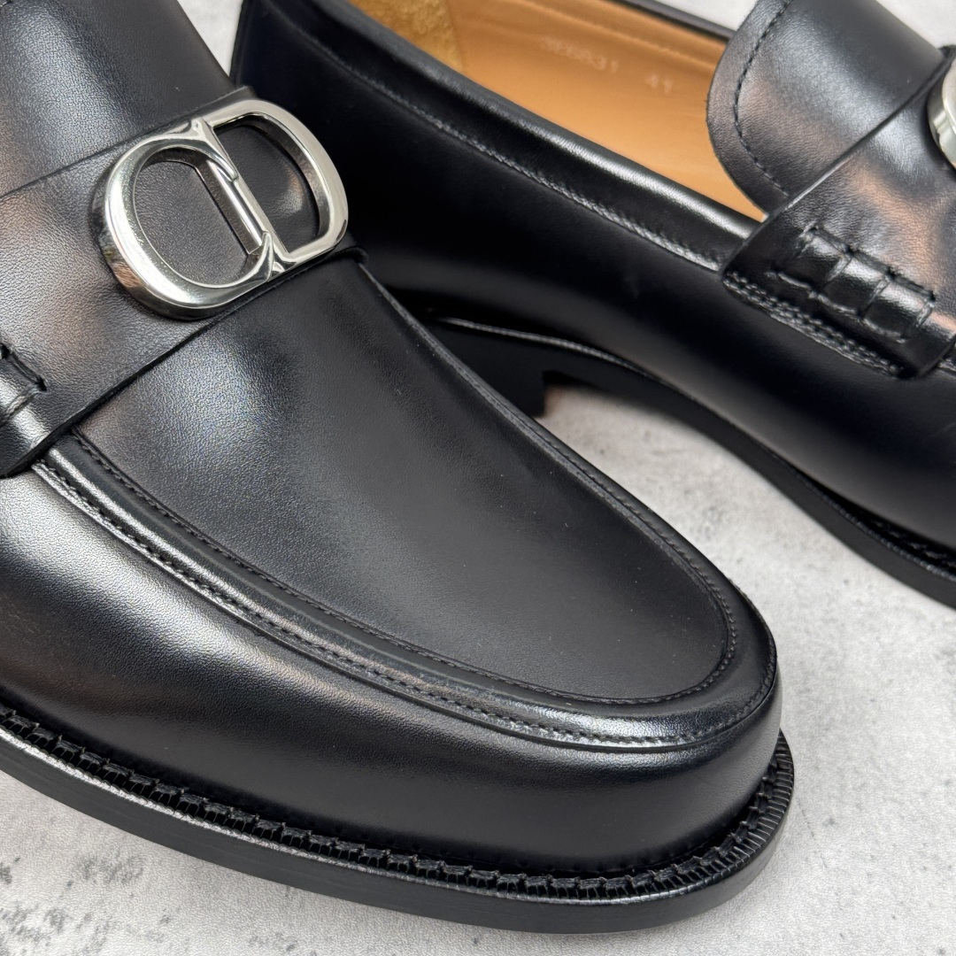 Dior Granville Men's Loafers with CD Icon Buckle in Black Leather 6 cmp i1758636454562 8956 0 4