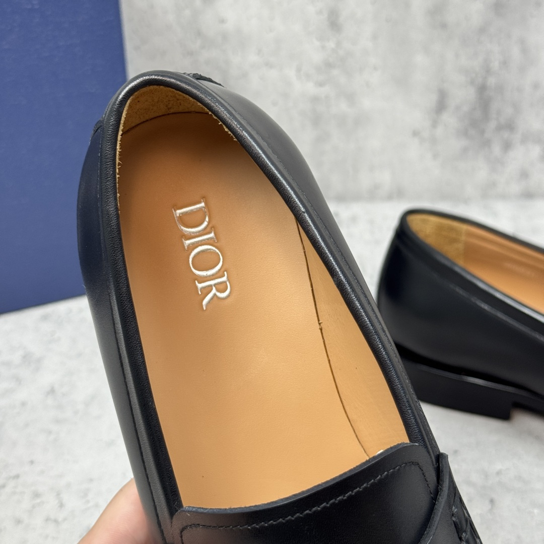 Dior Granville Men's Loafers with CD Icon Buckle in Black Leather 8 cmp i1758636454565 1612 0 6
