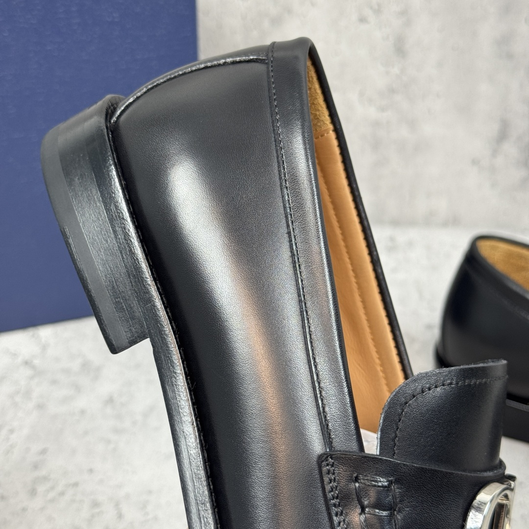 Dior Granville Men's Loafers with CD Icon Buckle in Black Leather 7 cmp i1758636456785 1112 0 5