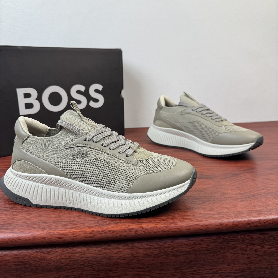 NO:782336,Batch BOSS TTNM EVO Knitted Upper Sneakers. The counter is synchronized with the new ultra-light thick-soled fly knit upper breathable running shoes! These running-style BOSS men's sneakers are made of a variety of materials, including leather trim, to create a unique silhouette. Lightweight ridged outsole. Fully knitted wrapped shoe collar, lightweight and breathable, fit the foot, bringing a comfortable wearing experience. Knitted BOSS logo details Composite stitching calfskin patch on the heel, embellished with rubber label three-color logo heel details  Full mesh lining with ultra-light rubber soles, excellent breathability and elasticity, original factory molded color matching rubber backing layer, complete package ready for shipment!  Size 39-40-41-42-43-44 (customized at 45.46) leather shoe size, item number 50523113, apricot,,sneakers,cowhide19860909批 BOSS TTNM EVO针织鞋面运动鞋 专柜同步新款 超轻厚底飞织鞋面透气跑步鞋! 这些跑步风格的BOSS男式运动鞋采用多种材料,包括皮革镶边,打造出独特的轮廓.轻质脊状外底.,全针织包裹鞋口,轻盈透气,贴合脚部,带来舒适穿着体验.针织BOSS标志细节 后跟复合拼接小牛皮贴片,点缀胶标三色标识后跟细节 全网布内里搭配超轻橡胶鞋底,透气性能与弹力性能极好,原厂开模拼色橡胶底片层,全套包装现货出货！ 尺码39-40-41-42-43-44（45.46订做）皮鞋尺码 货号50523113 杏色,,sneakers,cowhide,Men's shoes