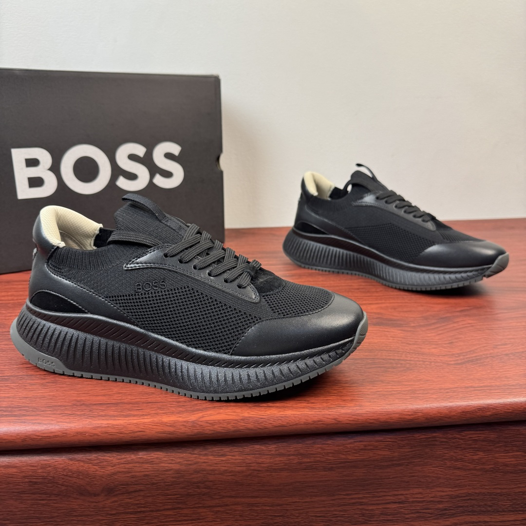 NO:782353,Batch BOSS TTNM EVO Knitted Upper Sneakers. The counter is synchronized with the new ultra-light thick-soled fly knit upper breathable running shoes! These running-style BOSS men's sneakers are made of a variety of materials, including leather trim, to create a unique silhouette. Lightweight ridged outsole. Fully knitted wrapped shoe collar, lightweight and breathable, fit the foot, bringing a comfortable wearing experience. Knitted BOSS logo details Composite stitching calfskin patch on the heel, embellished with rubber label three-color logo heel details  Full mesh lining with ultra-light rubber soles, excellent breathability and elasticity, original factory molded color matching rubber backing layer, complete package ready for shipment!  Size 39-40-41-42-43-44 (customized at 45.46) leather shoe size item number 50523113 black,,sneakers,cowhide19860909批 BOSS TTNM EVO针织鞋面运动鞋 专柜同步新款 超轻厚底飞织鞋面透气跑步鞋! 这些跑步风格的BOSS男式运动鞋采用多种材料,包括皮革镶边,打造出独特的轮廓.轻质脊状外底.,全针织包裹鞋口,轻盈透气,贴合脚部,带来舒适穿着体验.针织BOSS标志细节 后跟复合拼接小牛皮贴片,点缀胶标三色标识后跟细节 全网布内里搭配超轻橡胶鞋底,透气性能与弹力性能极好,原厂开模拼色橡胶底片层,全套包装现货出货！ 尺码39-40-41-42-43-44（45.46订做）皮鞋尺码 货号50523113 黑色,,sneakers,cowhide,Men's shoes