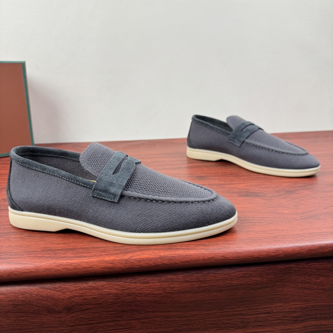 NO:781869,Batch the same knitted sneakers men's moccasins from Loro Piana's official website!  Made of Wish wool blended fabric｜The upper is made of unique knitted fabric and the heel is spliced ​​with high mercerized suede cowhide!  Comprehensive one-to-one restoration of the counter process flow | Full cowhide zip-tying process for the mid-bottom | Installed with the original lightweight TPU suction mold outsole | It is definitely not the ordinary bulky one-piece rubber sole on the market. Mesh lining, genuine leather feet, simple slip-on style, suitable for all seasons, with a full set of packaging!  Size 39-40-41-42-43-44 leather shoe size (can be customized 45.46) Item number FAN0236 dark gray, loro piana, sneakers, cowhide19860909批 Loro Piana(诺悠翩雅)官网同款针织运动鞋男士莫卡辛鞋！ 采用 Wish 羊毛混纺面料制作｜鞋面采用独特针织面料制作工艺后跟拼接高丝光反绒牛皮！全方位一比一复原专柜工艺流程｜中底部全牛皮拉绑工艺流程｜加装原版开模轻盈TPU吸模工艺大底｜绝非市面普通笨重一体橡胶底 网布内里 ,真皮垫脚,一脚蹬简约款式,四季皆宜,配全套包装！ 尺码39-40-41-42-43-44皮鞋尺码（可定制 45.46） 货号FAN0236 深灰,,loro piana,sneakers,cowhide,Men's shoes