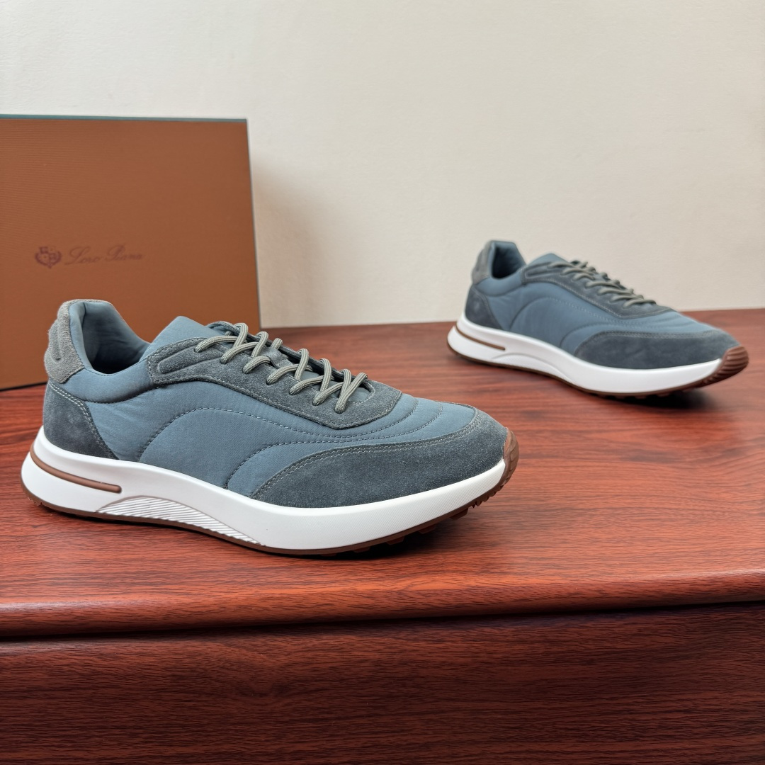 NO:832807,LoroPiana Week End Walk men's casual shoes!  This sneaker is made of Wind microfiber material treated with StormSystem water-repellent and windproof. The unique design of the mid-lace and suede details make it stand out. The signature topstitching and light padding provide a more comfortable fit, and the lightweight rubber sole and non-slip details enhance the grip.  Strength and stability, high-functional design details enhance the sporty style of the shoe. The Kummel-colored rubber outsole is made of lightweight material. This structure ensures proper weight distribution during walking, improves shock absorption and rebound, enhances grip and stability, and the eyelets and upper back of the shoe are embellished, making it very light and comfortable for the foot!  Packed in the original box at the counter, multiple colors available!  Size 39-40-41-42-43-44 Standard leather shoe size (45.46 can be customized) Item number FAL1719 Dark gray, loro piana, sneakers19860909LoroPiana诺悠翩雅Week End Walk男士休闲鞋 ！ 这款运动鞋采用经过StormSystem防泼水防风处理的Wind微纤维材质制成.中部系带和绒面革细节的独特设计造型令其一领风骚.标志性缉面线与轻薄衬垫让穿着更加舒适贴合,轻盈的橡胶鞋底和防滑细节增强抓地力和稳定性,高功能设计细节提升了鞋子的运动风格.Kummel色橡胶鞋外底采用轻盈的材料制成这种构造可以确保行走中适当的重量分配,提高减震性和回弹力增强抓地力和稳定性,鞋眼和鞋后上片点缀上脚轻便非常舒服！专柜原盒包装,多色可选！ 尺码39-40-41-42-43-44 标准皮鞋码（可定制45.46） 货号FAL1719 深灰,,loro piana,sneakers,Men's shoes