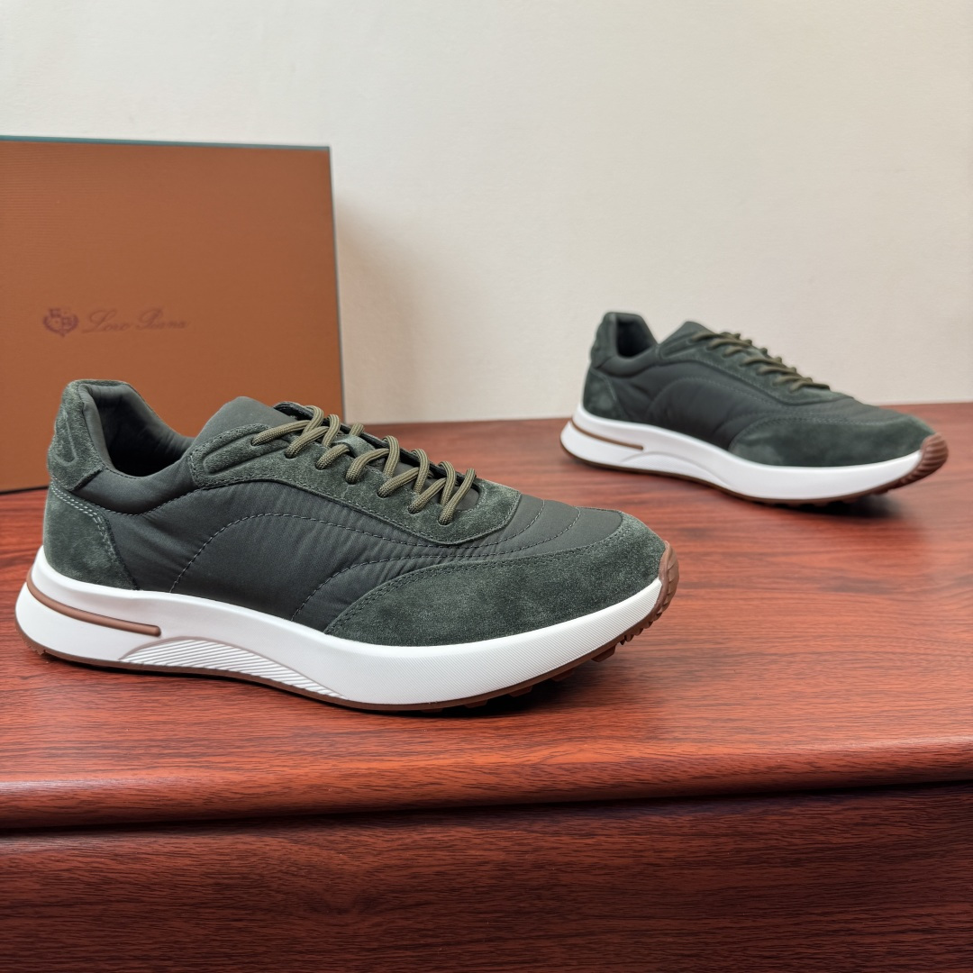 NO:832801,LoroPiana Week End Walk men's casual shoes!  This sneaker is made of Wind microfiber material treated with StormSystem water-repellent and windproof. The unique design of the mid-lace and suede details make it stand out. The signature topstitching and light padding provide a more comfortable fit, and the lightweight rubber sole and non-slip details enhance the grip.  Strength and stability, high-functional design details enhance the sporty style of the shoe. The Kummel-colored rubber outsole is made of lightweight material. This structure ensures proper weight distribution during walking, improves shock absorption and rebound, enhances grip and stability, and the eyelets and upper back of the shoe are embellished, making it very light and comfortable for the foot!  Packed in the original box at the counter, multiple colors available!  Size 39-40-41-42-43-44 Standard leather shoe size (45.46 can be customized) Item number FAL1719 military green,,loro piana,sneakers19860909LoroPiana诺悠翩雅Week End Walk男士休闲鞋 ！ 这款运动鞋采用经过StormSystem防泼水防风处理的Wind微纤维材质制成.中部系带和绒面革细节的独特设计造型令其一领风骚.标志性缉面线与轻薄衬垫让穿着更加舒适贴合,轻盈的橡胶鞋底和防滑细节增强抓地力和稳定性,高功能设计细节提升了鞋子的运动风格.Kummel色橡胶鞋外底采用轻盈的材料制成这种构造可以确保行走中适当的重量分配,提高减震性和回弹力增强抓地力和稳定性,鞋眼和鞋后上片点缀上脚轻便非常舒服！专柜原盒包装,多色可选！ 尺码39-40-41-42-43-44 标准皮鞋码（可定制45.46） 货号FAL1719军绿,,loro piana,sneakers,Men's shoes