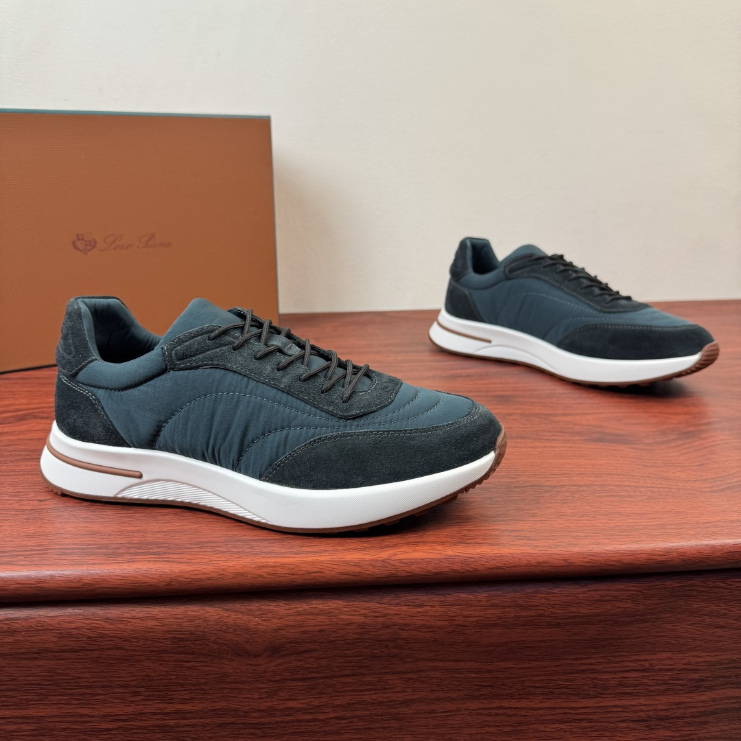 NO:832790,LoroPiana Week End Walk men's casual shoes!  This sneaker is made of Wind microfiber material treated with StormSystem water-repellent and windproof. The unique design of the mid-lace and suede details make it stand out. The signature topstitching and light padding provide a more comfortable fit, and the lightweight rubber sole and non-slip details enhance the grip.  Strength and stability, high-functional design details enhance the sporty style of the shoe. The Kummel-colored rubber outsole is made of lightweight material. This structure ensures proper weight distribution during walking, improves shock absorption and rebound, enhances grip and stability, and the eyelets and upper back of the shoe are embellished, making it very light and comfortable for the foot!  Packed in the original box at the counter, multiple colors available!  Size 39-40-41-42-43-44 Standard leather shoe size (45.46 can be customized) Item number FAL1719 Dark green, loro piana, sneakers19860909LoroPiana诺悠翩雅Week End Walk男士休闲鞋 ！ 这款运动鞋采用经过StormSystem防泼水防风处理的Wind微纤维材质制成.中部系带和绒面革细节的独特设计造型令其一领风骚.标志性缉面线与轻薄衬垫让穿着更加舒适贴合,轻盈的橡胶鞋底和防滑细节增强抓地力和稳定性,高功能设计细节提升了鞋子的运动风格.Kummel色橡胶鞋外底采用轻盈的材料制成这种构造可以确保行走中适当的重量分配,提高减震性和回弹力增强抓地力和稳定性,鞋眼和鞋后上片点缀上脚轻便非常舒服！专柜原盒包装,多色可选！ 尺码39-40-41-42-43-44 标准皮鞋码（可定制45.46） 货号FAL1719 深绿,,loro piana,sneakers,Men's shoes