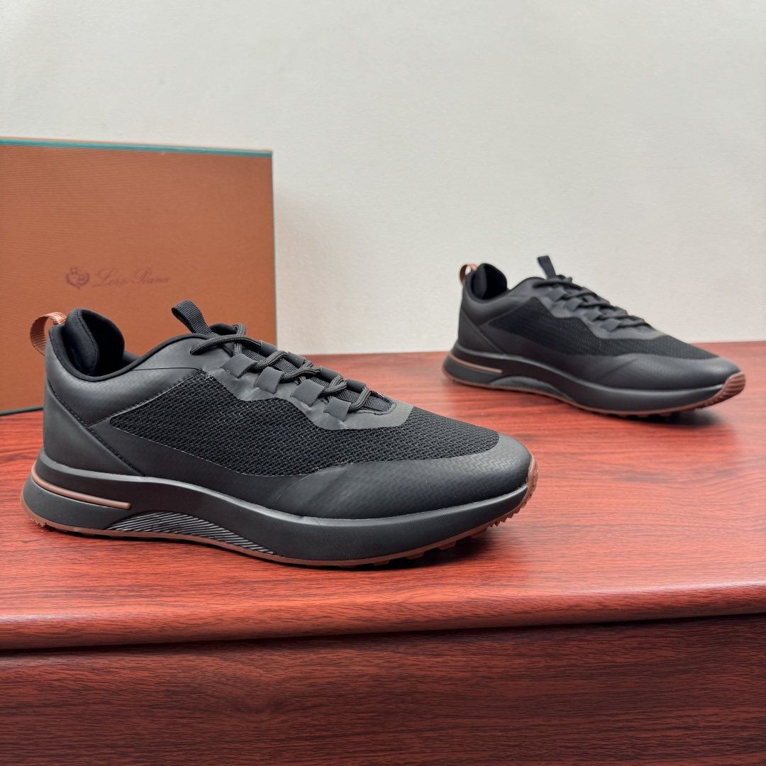 NO:850350,Code YS003845 Loro iana mesh cowhide stitching casual sports shoes for men!  L jogging shoes original factory soles can be purchased at the counter at any time!  This casual shoe is knitted with Wind fiber, showing a unique three-dimensional effect. The unique version narrows slightly in the mid-section and is embellished with nappa leather details. The lightweight rubber sole and studs on the edge enhance grip and stability, and the functional details full of modern beauty add a sporty style to the shoe. The upper uses hot-melt edge-sealing technology. The lightweight technical material of the Kummel-colored rubber outsole is inlaid with cushioning pads on the inside of the sole to make weight distribution more even and reduce the load during walking.  The leather eyelets are directly set on the upper fixed to the sole to ensure stability. The rear is equipped with a cushion to enhance wearing comfort. The counter has a full set of packaging formulas with included shoelaces and insoles. Multiple colors available!  Fabric nylon Decorative cow leather Accessories polyurethane Size 39-40-41-42-43-44 Standard leather shoe size (38/45 can be customized and returns and exchanges are not supported) Item number FAQ3327 Black,,loro piana,loro piana,cowhide19860909编码YS003845 Loro iana网面牛皮拼接休闲运动男鞋 ！ L慢跑鞋 代工厂原厂底随意进专柜！这款休闲鞋采用Wind纤维针织而成,呈现出别致的立体效果,独特的版型在中段轻微变窄,并以纳巴革细节点缀.轻盈橡胶鞋底和边缘的鞋钉增强抓地力和稳定性,充满现代美感的功能细节设计为鞋子平添了运动风格.鞋面使用热熔封边工艺 Kummel色橡胶外底的轻盈技术材料鞋底内侧镶嵌着缓冲垫,让重量分配更平均,减轻行进间的负荷 皮革鞋眼直接设于固定在鞋底的鞋面上,以确保稳定性 后部搭配缓冲垫,以提升穿着舒适感,专柜全套包装配方程带附赠鞋带鞋垫.多色可选！ 面料锦纶 装饰牛皮革 辅料聚氨酯 尺码39-40-41-42-43-44 标准皮鞋码（38/45可定做不支持退换货） 货号FAQ3327 黑色,,loro piana,loro piana,cowhide,Men's shoes