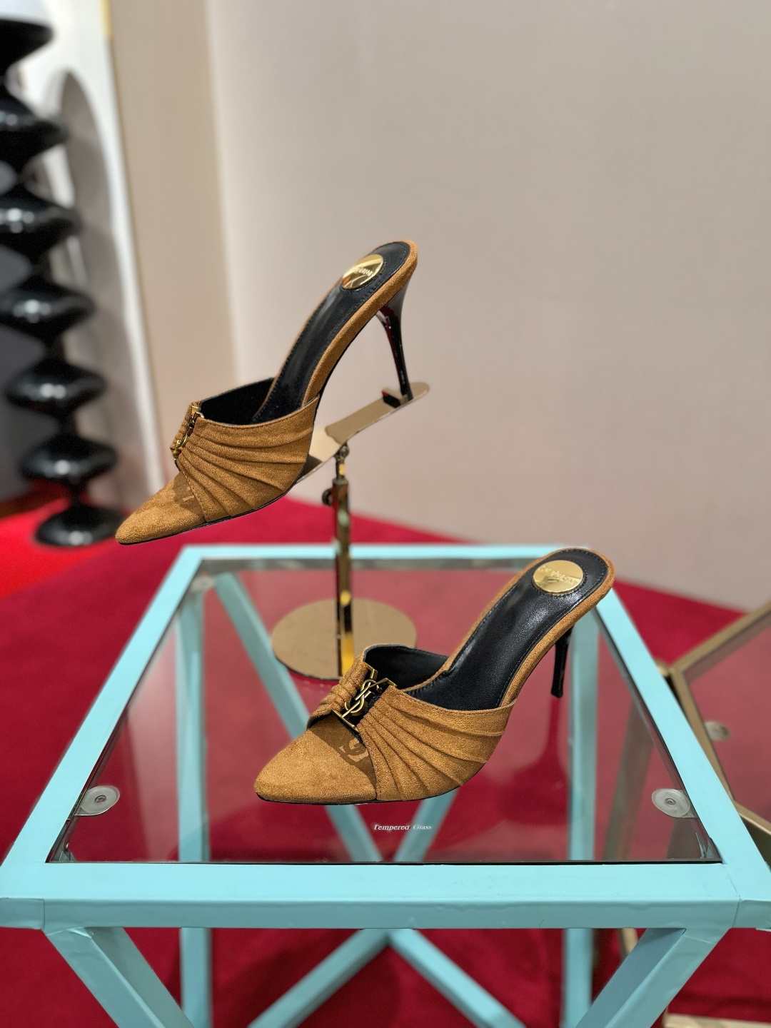 NO:904903,SAINT LAURENT Babylone pointed toe open toe gathered upper Mules slippers Super versatile and easy to control Fabric cashmere high mercerized sheepskin lining Foot sheepskin Heel height 10cm Size 34-39 (40.41.42 customized), high heels slippers, saint laurent, saint laurent, high heels, slippers, sheepskin19860909SAINT LAURENT圣罗兰 Babylone 尖头露趾缩褶鞋面 穆勒鞋 一字拖鞋 超级百搭款轻松驾驭 面料羊绒高丝光 内里羊皮 垫脚羊皮 跟高10cm 码数34-39（40.41.42定做）,高跟鞋拖鞋,saint laurent,saint laurent,high heels,slippers,sheepskin,Women's Shoes