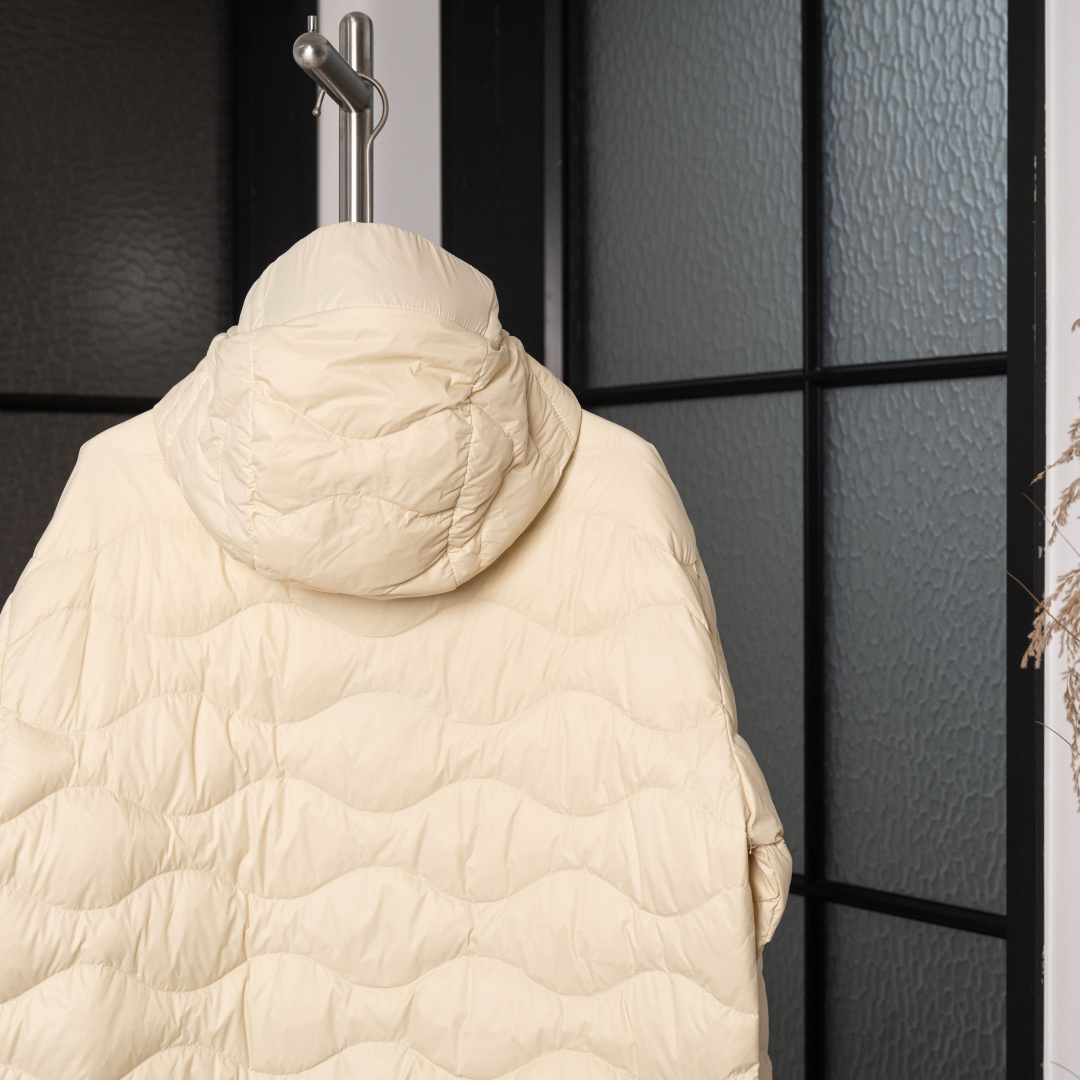 ❗️特价A❗️Peak Performance|壁克峰90鹅绒吐司服配色：运动灰(紫拉链粉内里)、浅沙白