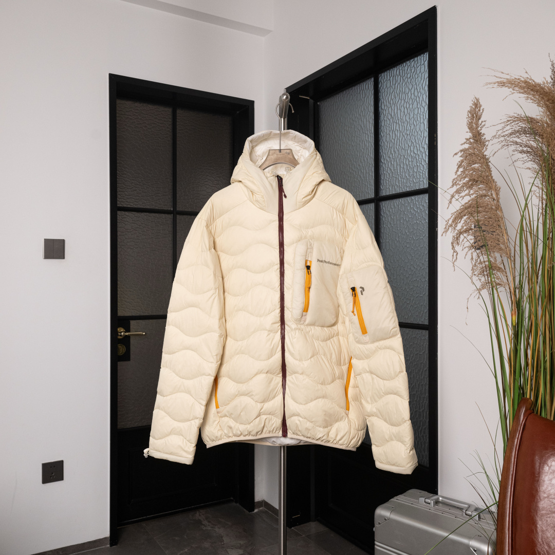 ❗️特价A❗️Peak Performance|壁克峰90鹅绒吐司服配色：运动灰(紫拉链粉内里)、浅沙白