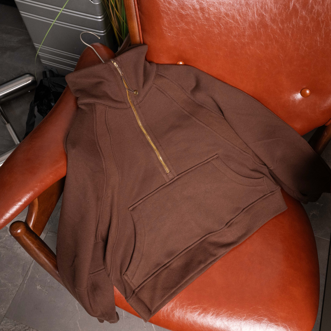 AScuba立领宽松卫衣产品配色:蒸馏咖啡、薰衣草、阴影蓝、骨百色、丝绒粉、板栗粽码数XS/S，M/L，