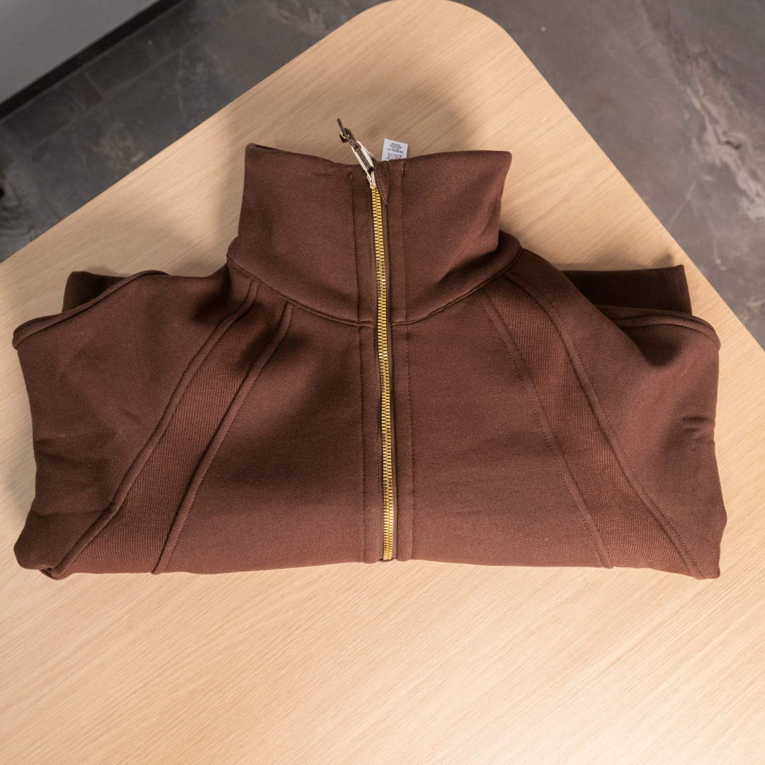 AScuba立领宽松卫衣产品配色:蒸馏咖啡、薰衣草、阴影蓝、骨百色、丝绒粉、板栗粽码数XS/S，M/L，