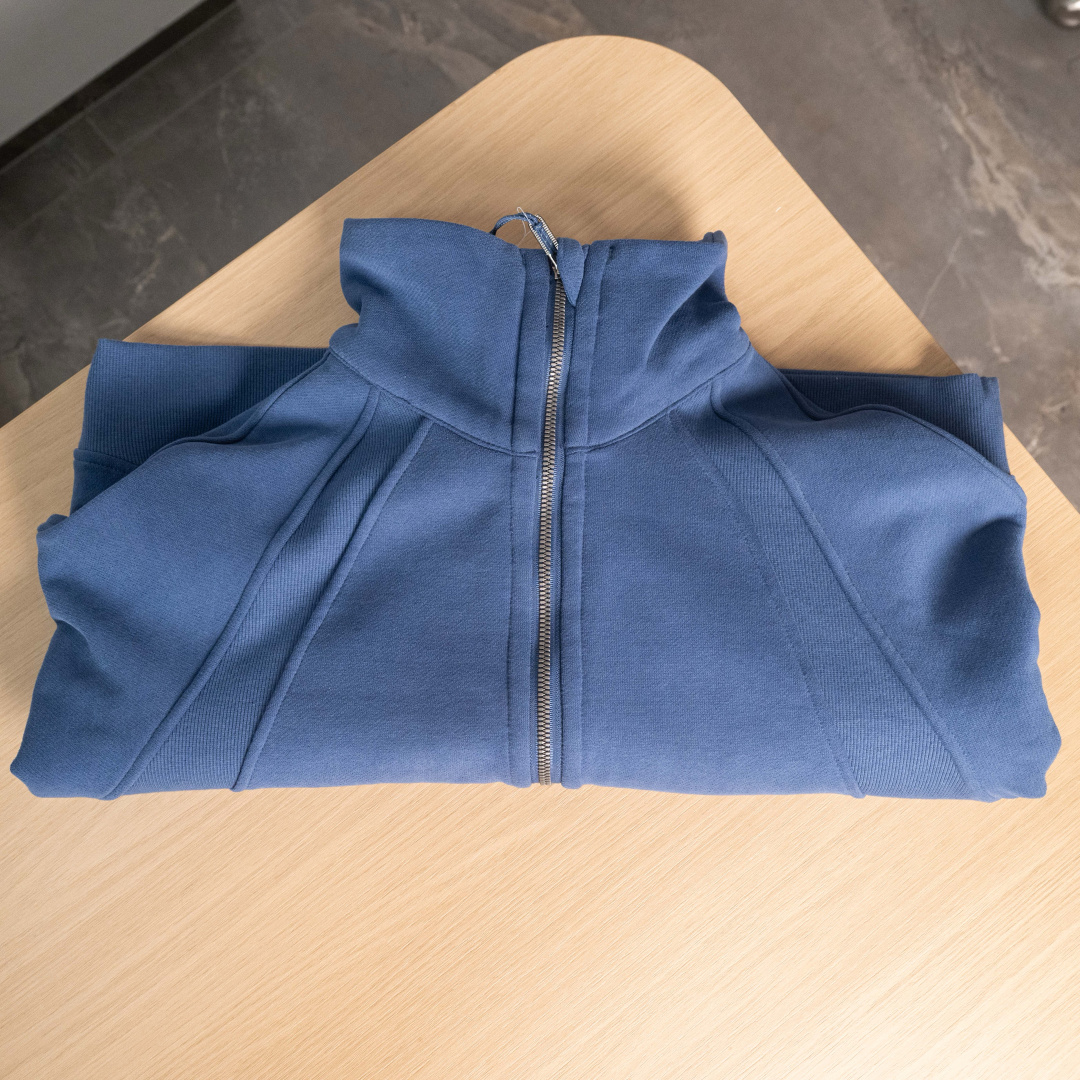 AScuba立领宽松卫衣产品配色:蒸馏咖啡、薰衣草、阴影蓝、骨百色、丝绒粉、板栗粽码数XS/S，M/L，