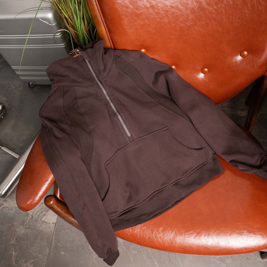 AScuba立领宽松卫衣产品配色:蒸馏咖啡、薰衣草、阴影蓝、骨百色、丝绒粉、板栗粽码数XS/S，M/L，