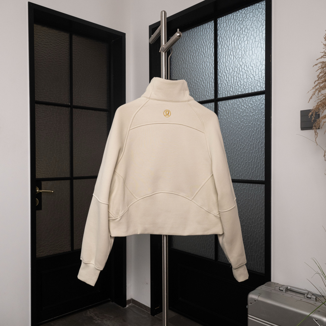 AScuba立领宽松卫衣产品配色:蒸馏咖啡、薰衣草、阴影蓝、骨百色、丝绒粉、板栗粽码数XS/S，M/L，