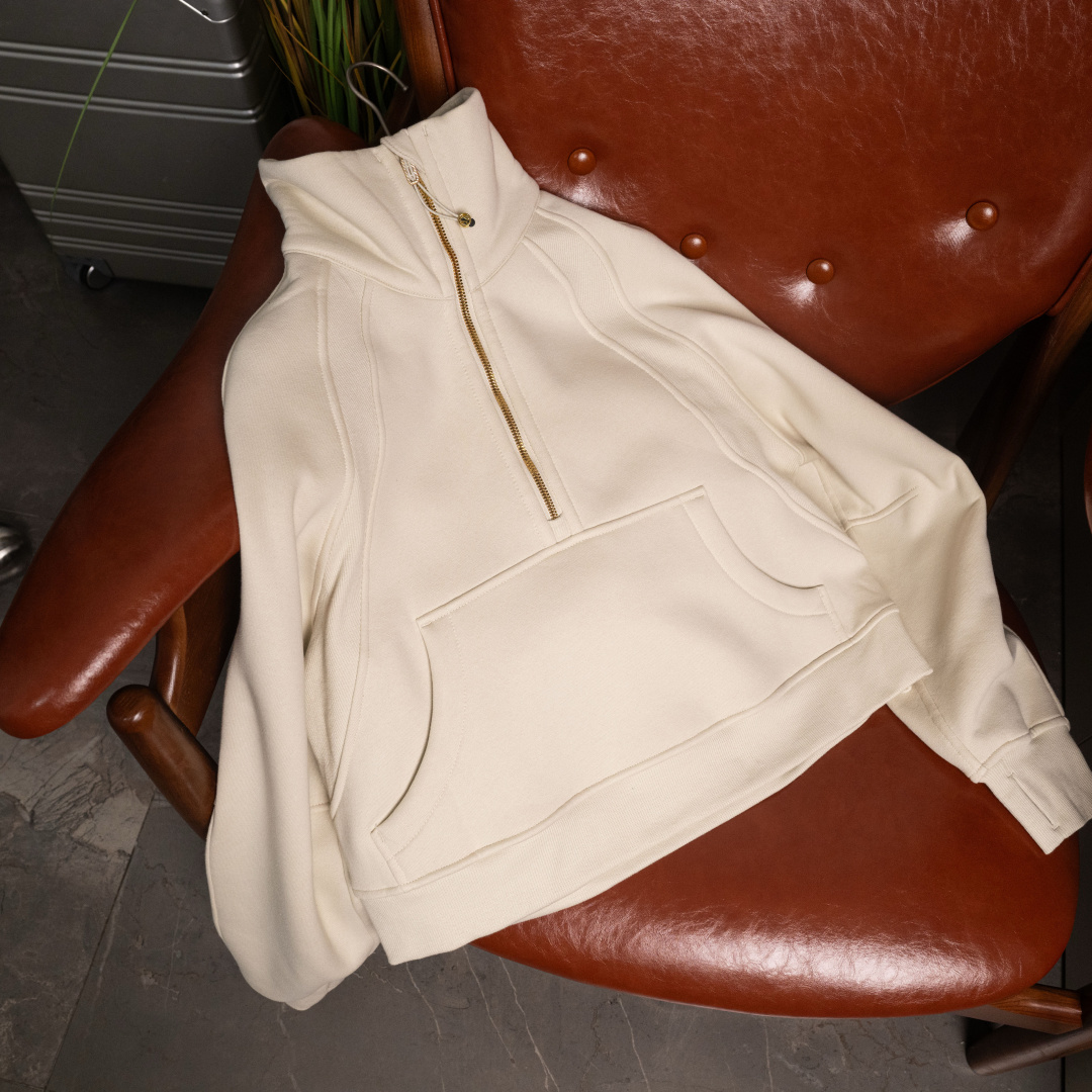 AScuba立领宽松卫衣产品配色:蒸馏咖啡、薰衣草、阴影蓝、骨百色、丝绒粉、板栗粽码数XS/S，M/L，