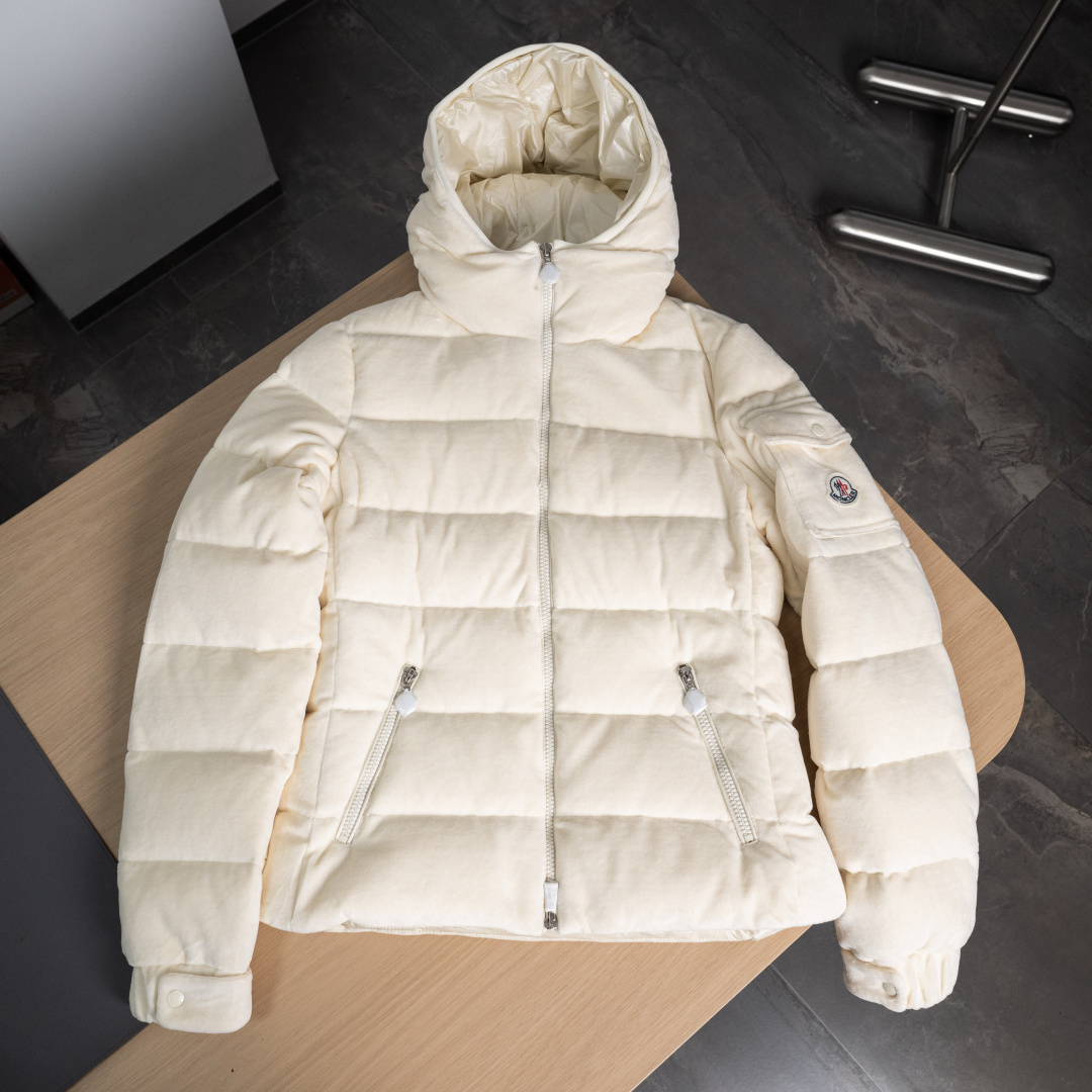 盟可睐 Moncler 高级成衣风衣外套及大衣服饰 #DE406218 8