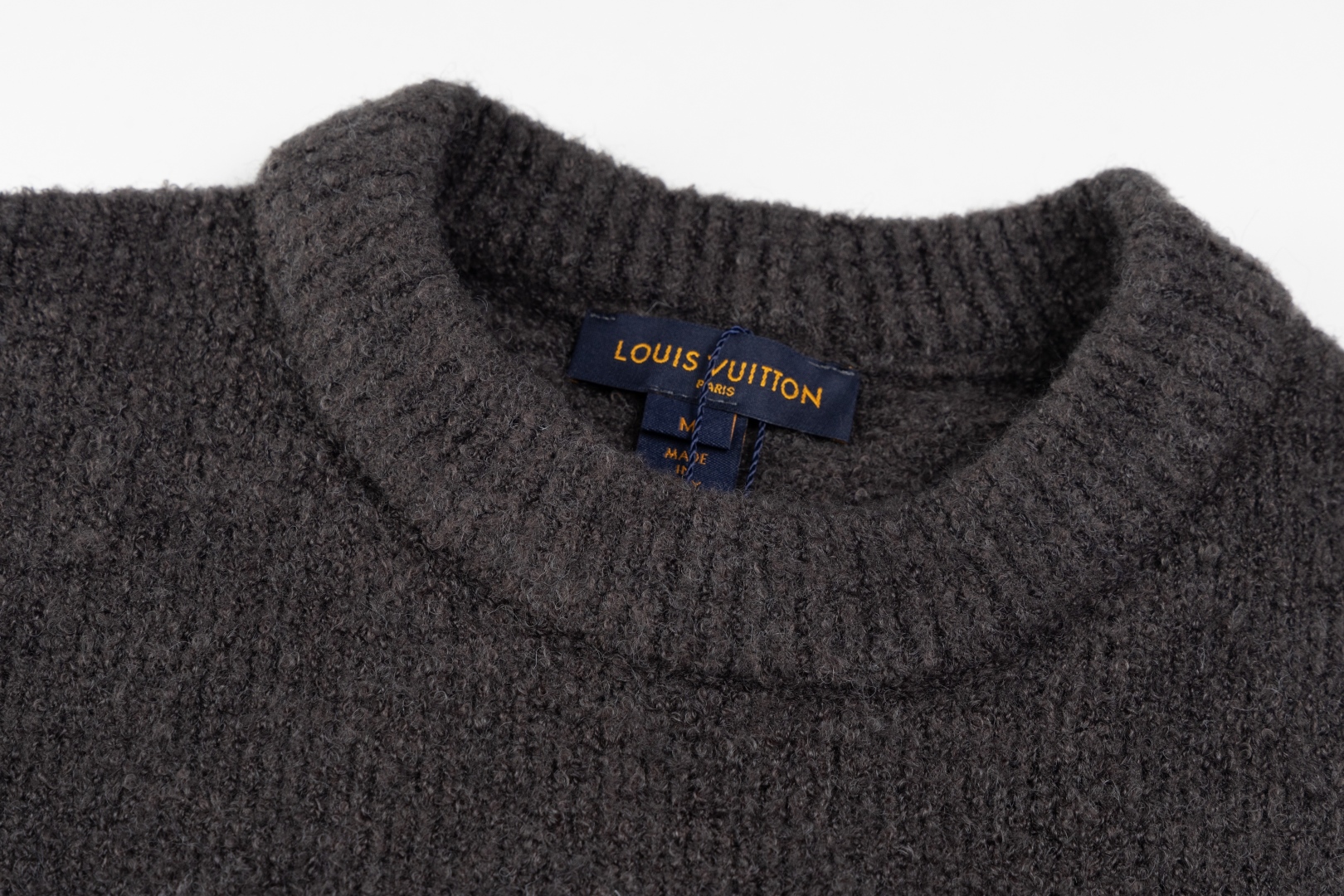 Louis Vuitton Wool Blend Sweater with Clover Logo and Monogram Details 4 cmp i1736456972544 4138 0 2