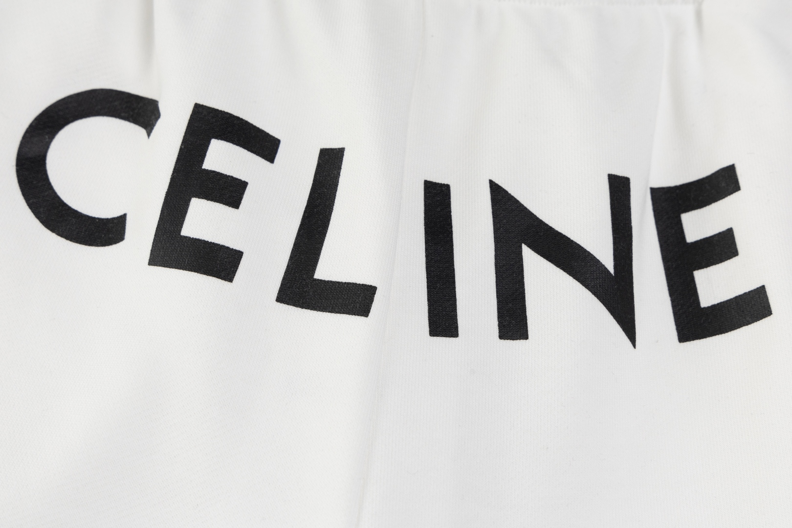 New Celine 25SS Print Shorts with Logo Hardware – Detailed and Stylish Design - 图片 4