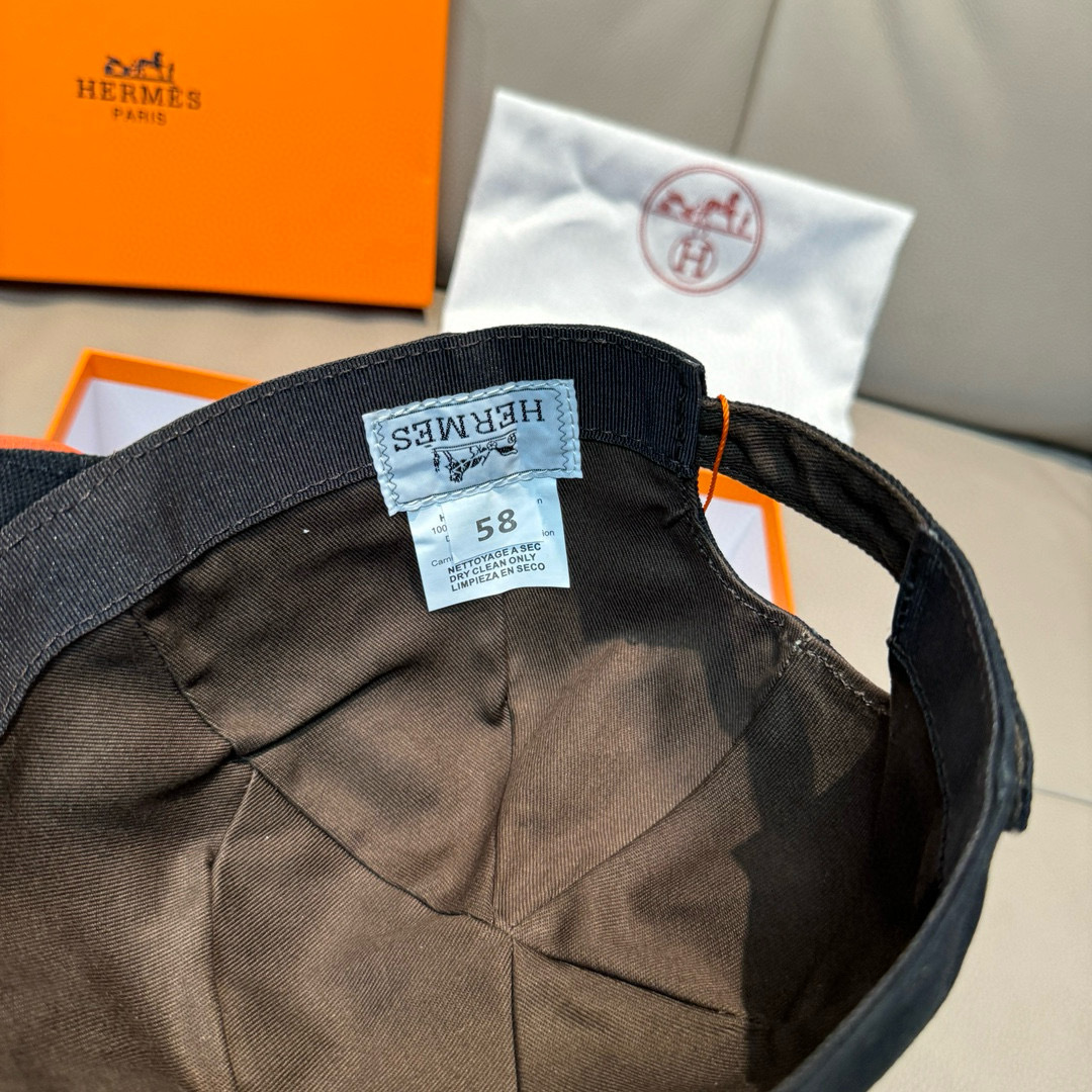 Authentic Hermès Lot 137: Classic H Baseball Caps with Original Materials and Craftsmanship - 图片 7