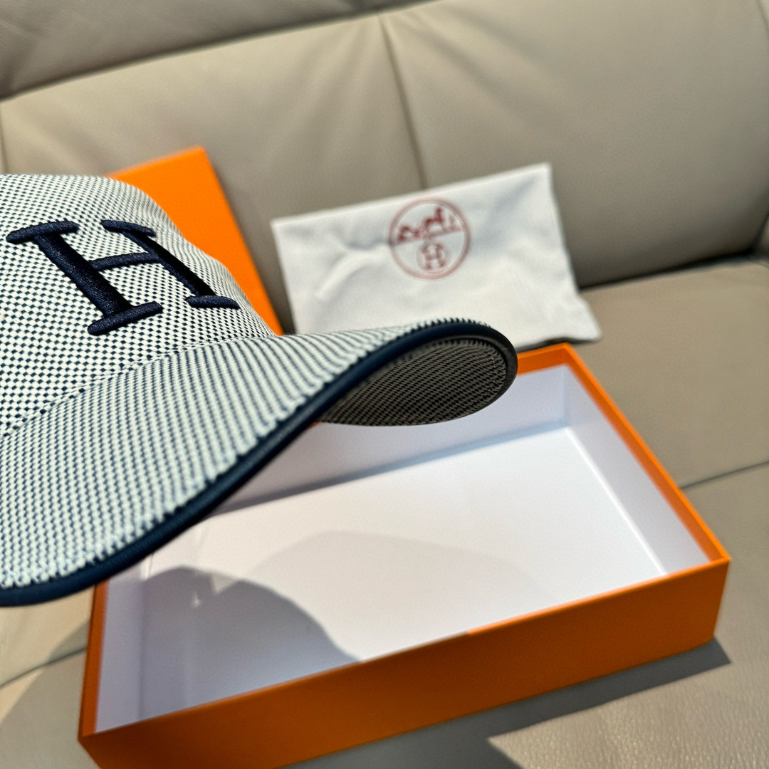 Authentic Hermès Lot 137: Classic H Accessories with Original Materials and Craftsmanship - 图片 6