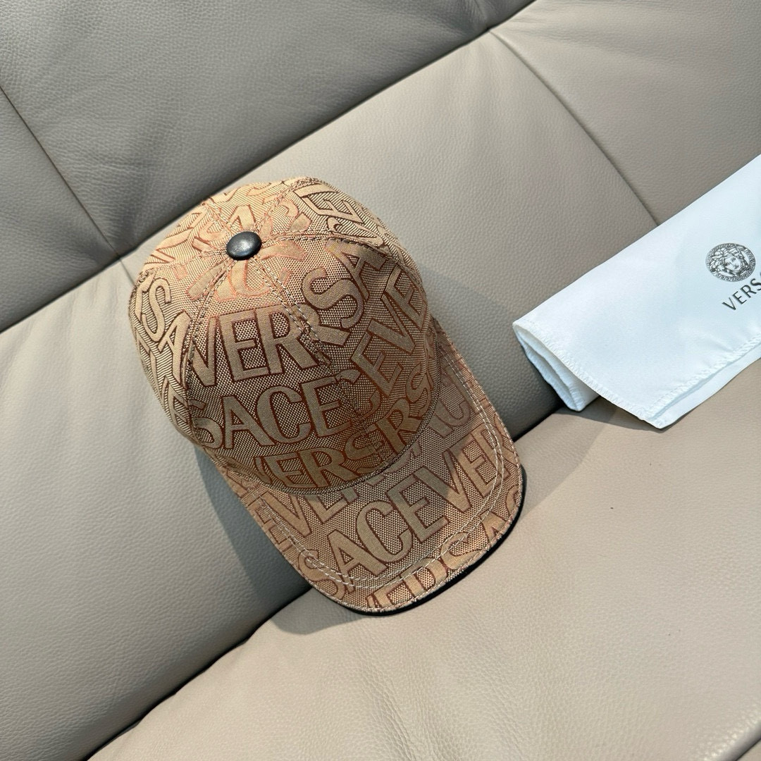Versace Panthroat Baseball Cap Set with Original Packaging, Cabinet, and Stickers. - 图片 1