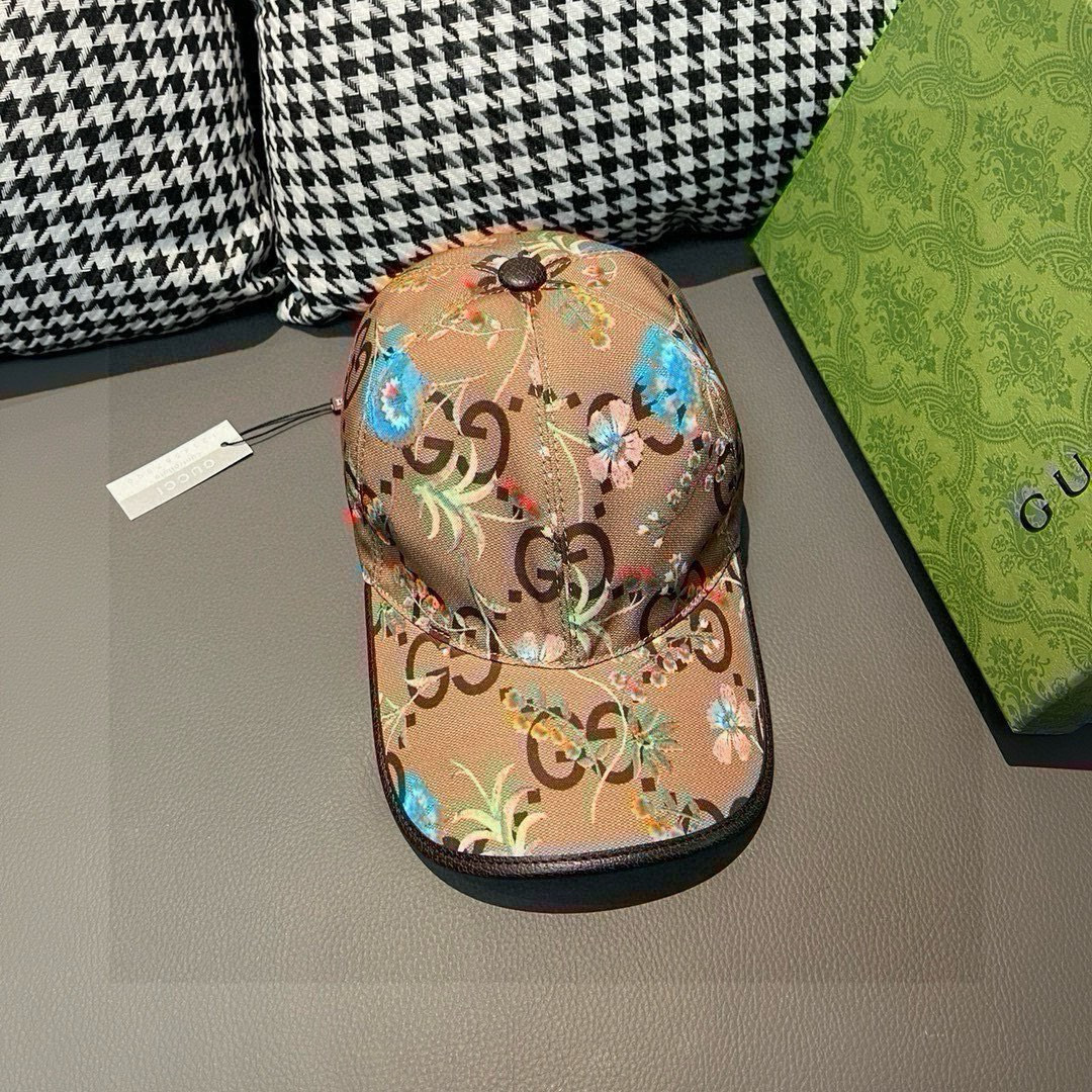 NO:224540,Packaging cloth bag, Gucci new original single baseball cap, floral large double G, counter 1:1 mold customization, perfect flower pair, original canvas fabric   top layer cowhide, light and breathable!  Basic head circumference 56, patch adjustable. Hat Straw Hat Fisherman's Hat Baseball Hat Knitted Hats, Hats, Gucci, espadrilles, cowhide, hats19860909批 配包装布袋,Gucci古奇新款原单棒球帽, 碎花大双G,专柜1:1开模订制,完美对花,原版帆布面料 头层牛皮,轻盈透气！基础头围56,贴片可调节.帽子草帽渔夫帽棒球帽针织帽,帽子,gucci,espadrilles,cowhide,hats,hat
