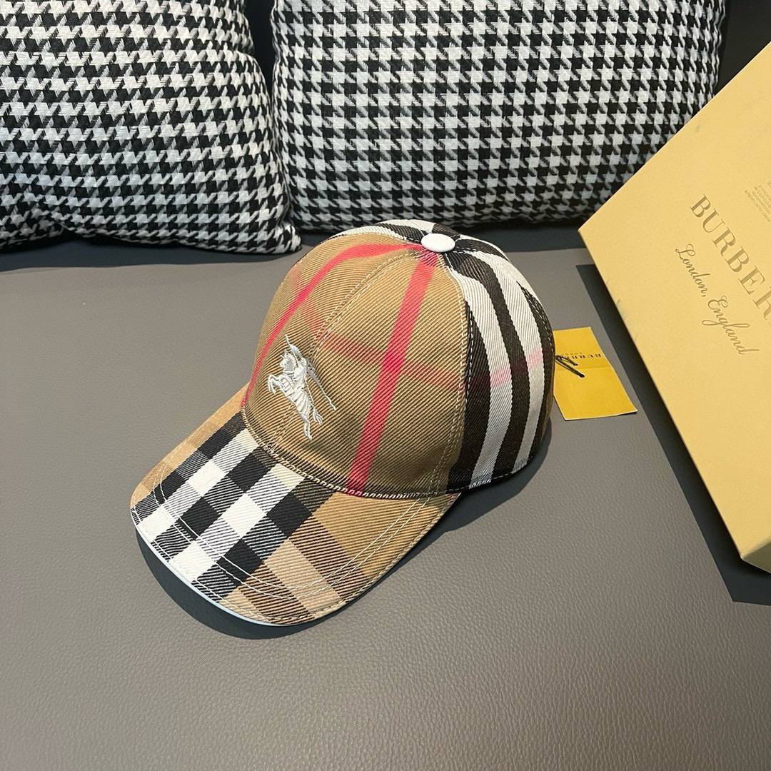 
配盒子布袋，Burberry（巴宝莉）新款原单棒球帽，11开模订制，标志性战马刺绣，精致无暇！原版斜纹