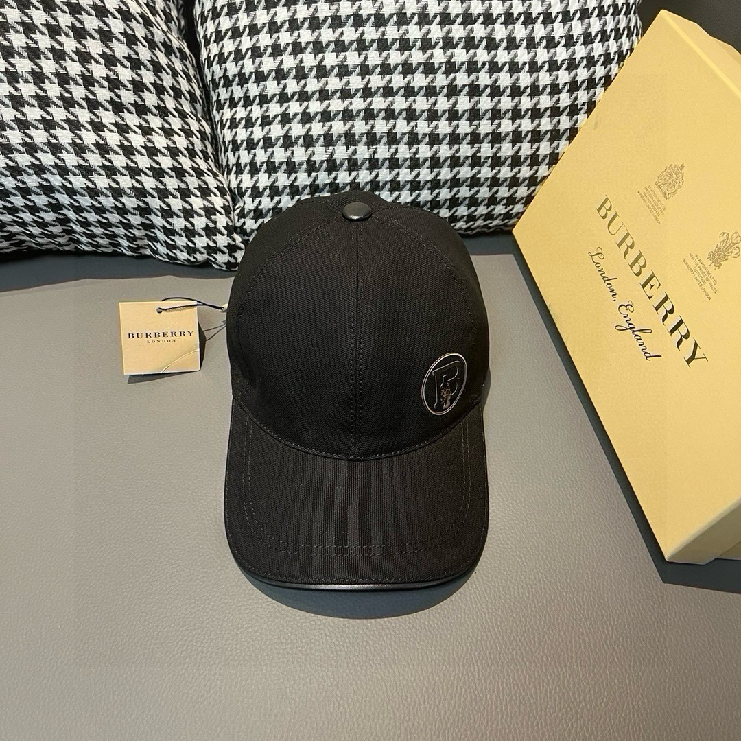 
配盒子布袋，Burberry（巴宝莉）最新款原单棒球帽，11开模订制，猛虎胶印！原版帆布面料+头层牛皮