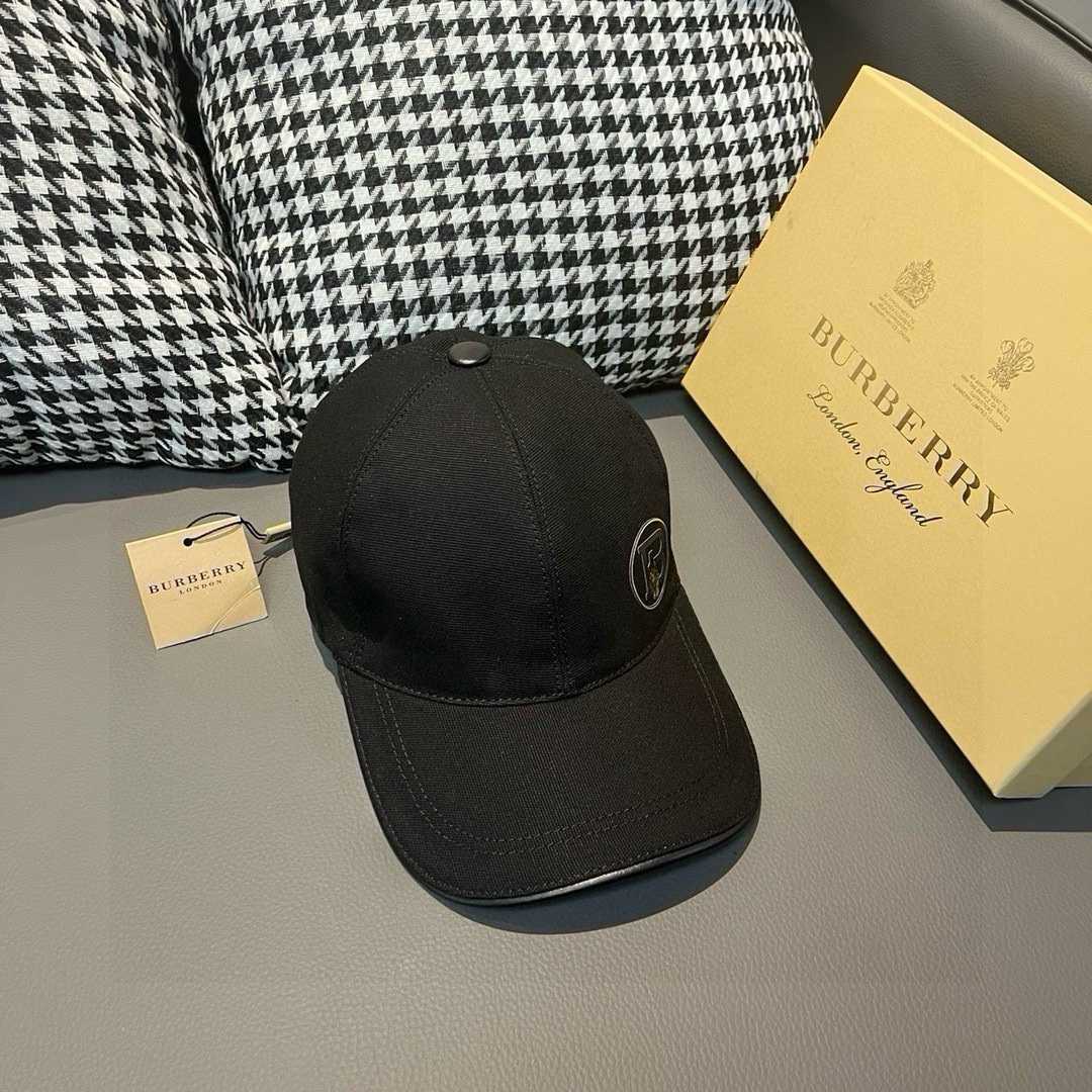 
配盒子布袋，Burberry（巴宝莉）最新款原单棒球帽，11开模订制，猛虎胶印！原版帆布面料+头层牛皮