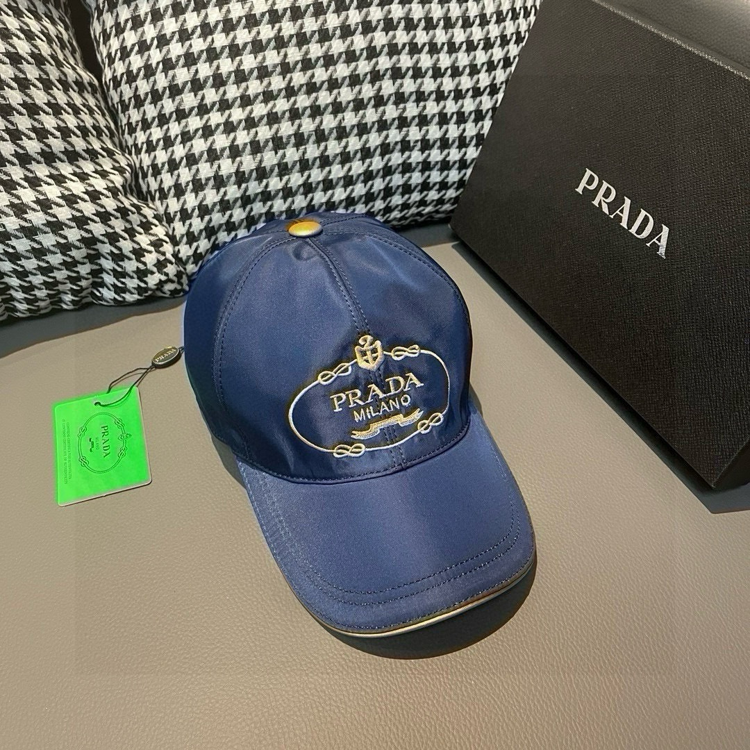 
配包装布袋，Prada(普拉达)新款原单棒球帽， 金丝刺绣，11开模订制，原厂金丝线精细刺绣，原版牛津
