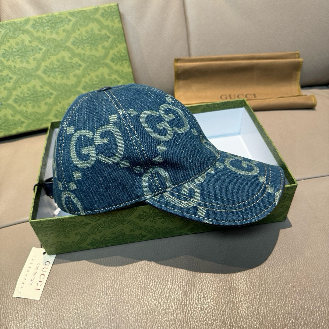 
配包装布袋，Gucci古奇新款原单棒球帽， 大双G，专柜11开模订制，完美对花，原版帆布面料+头层牛皮
