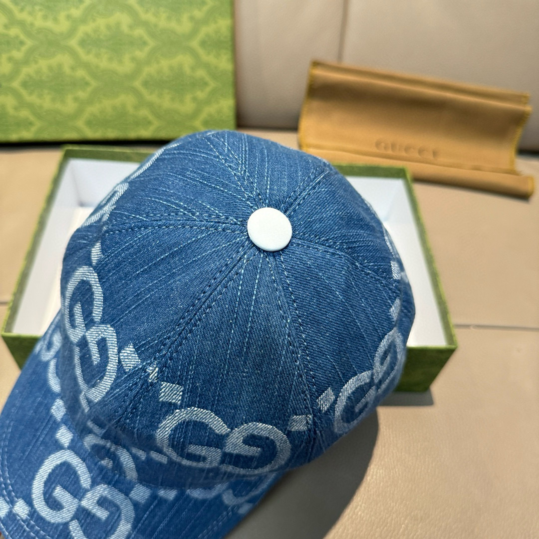
配包装布袋，Gucci古奇新款原单棒球帽， 大双G，专柜11开模订制，完美对花，原版帆布面料+头层牛皮