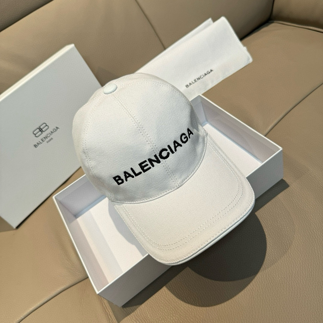 
配盒子布袋，Balenciaga（巴黎世家）经典原单棒球帽，11开模订制，全新立体刺绣，精致无暇！原版