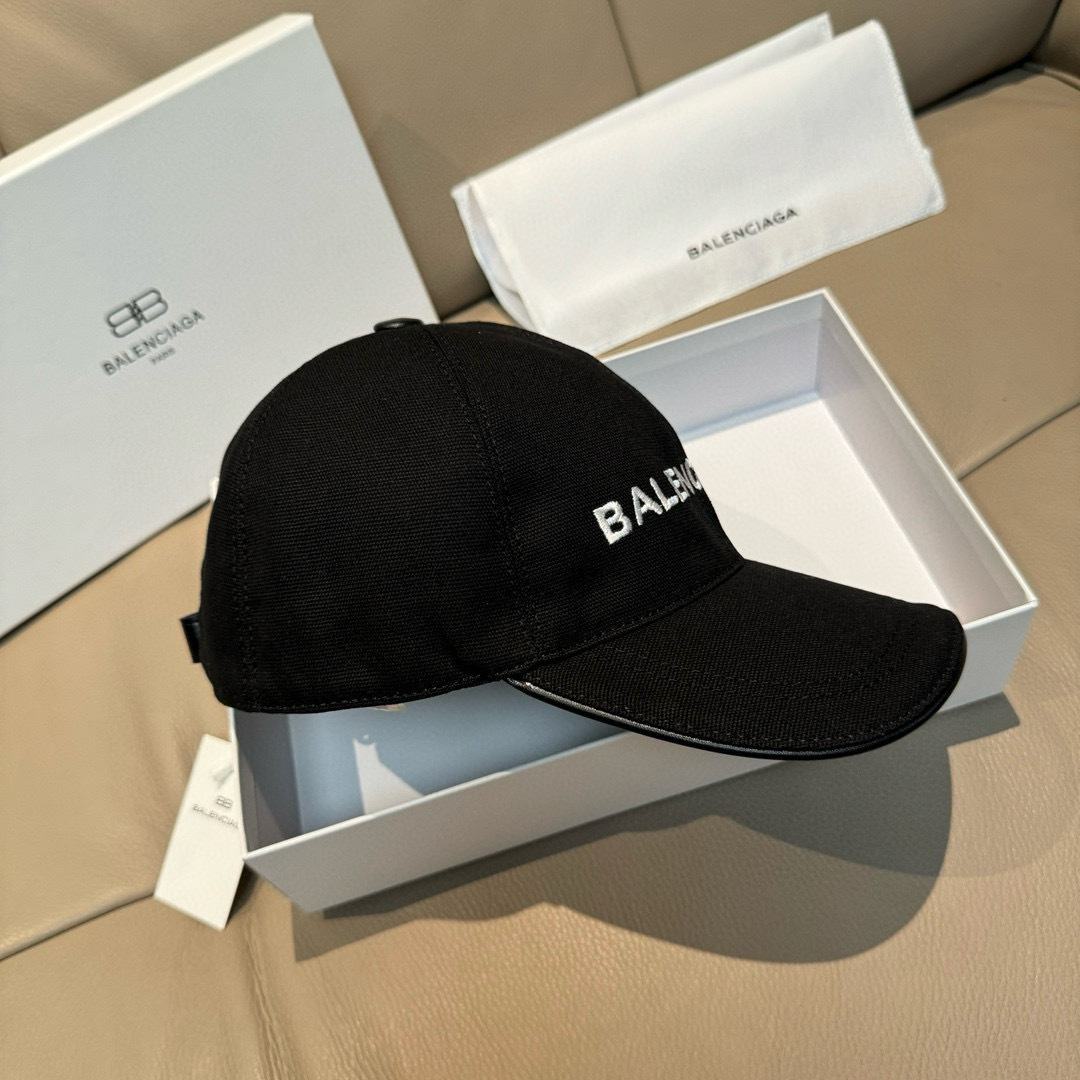 
配盒子布袋，Balenciaga（巴黎世家）经典原单棒球帽，11开模订制，全新立体刺绣，精致无暇！原版