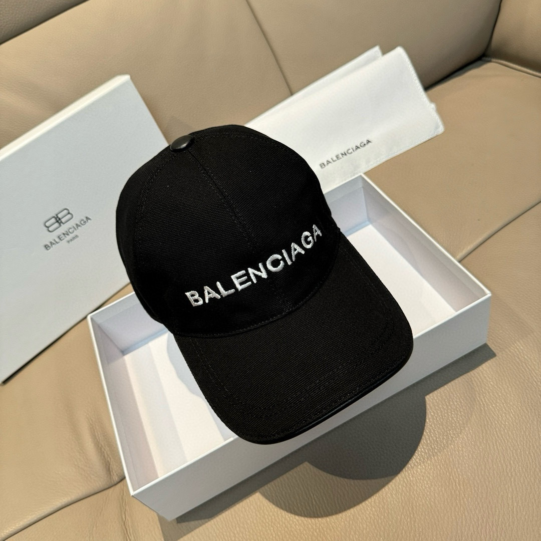 
配盒子布袋，Balenciaga（巴黎世家）经典原单棒球帽，11开模订制，全新立体刺绣，精致无暇！原版
