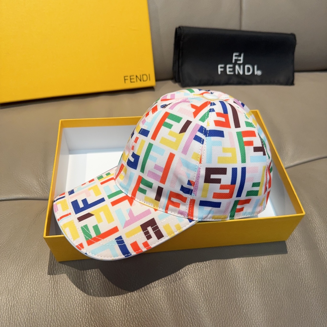 
配盒子布袋，Fendi（芬迪）新款原单棒球帽， 双F提花，专柜常年热卖款，口碑极佳，11开模订制，原版
