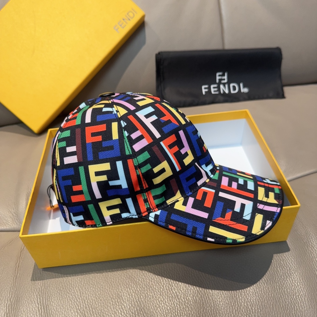 
配盒子布袋，Fendi（芬迪）新款原单棒球帽， 双F提花，专柜常年热卖款，口碑极佳，11开模订制，原版