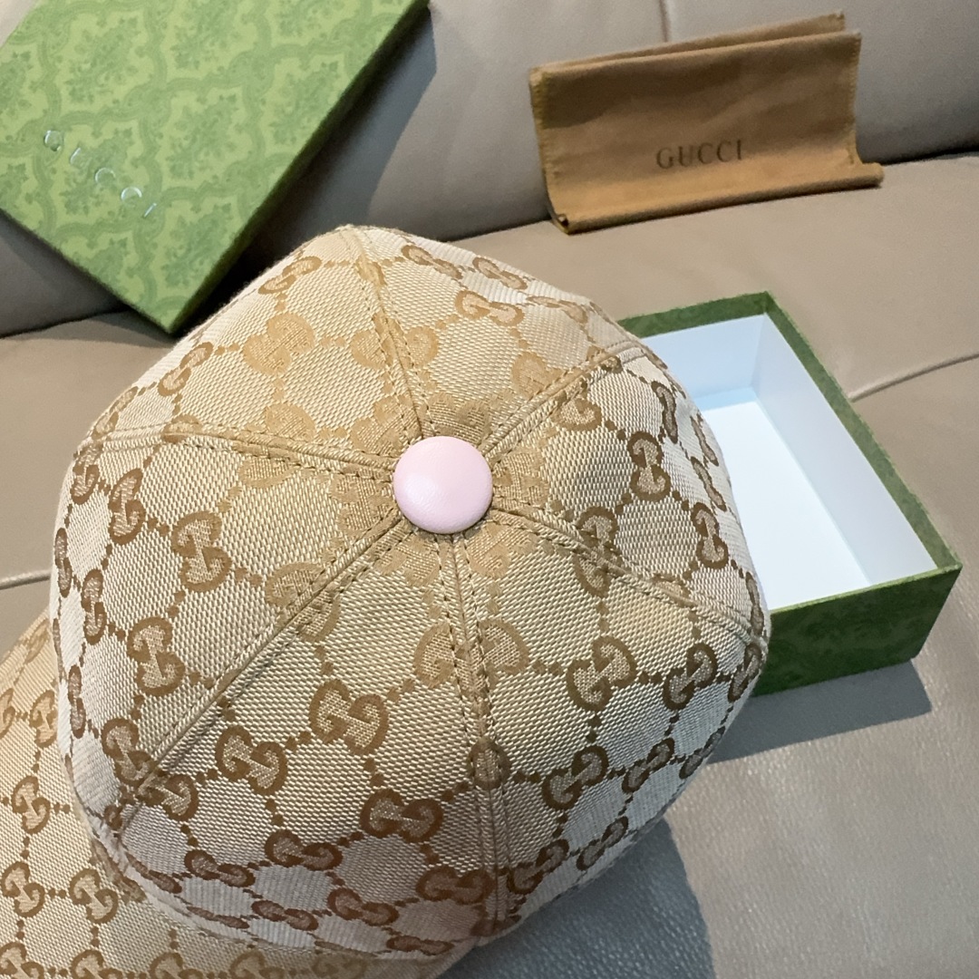 
万年经典款新色出货！
配盒子布袋，Gucci(古奇)经典原单棒球帽😍😍专柜11开模订制，最高版本，原版
