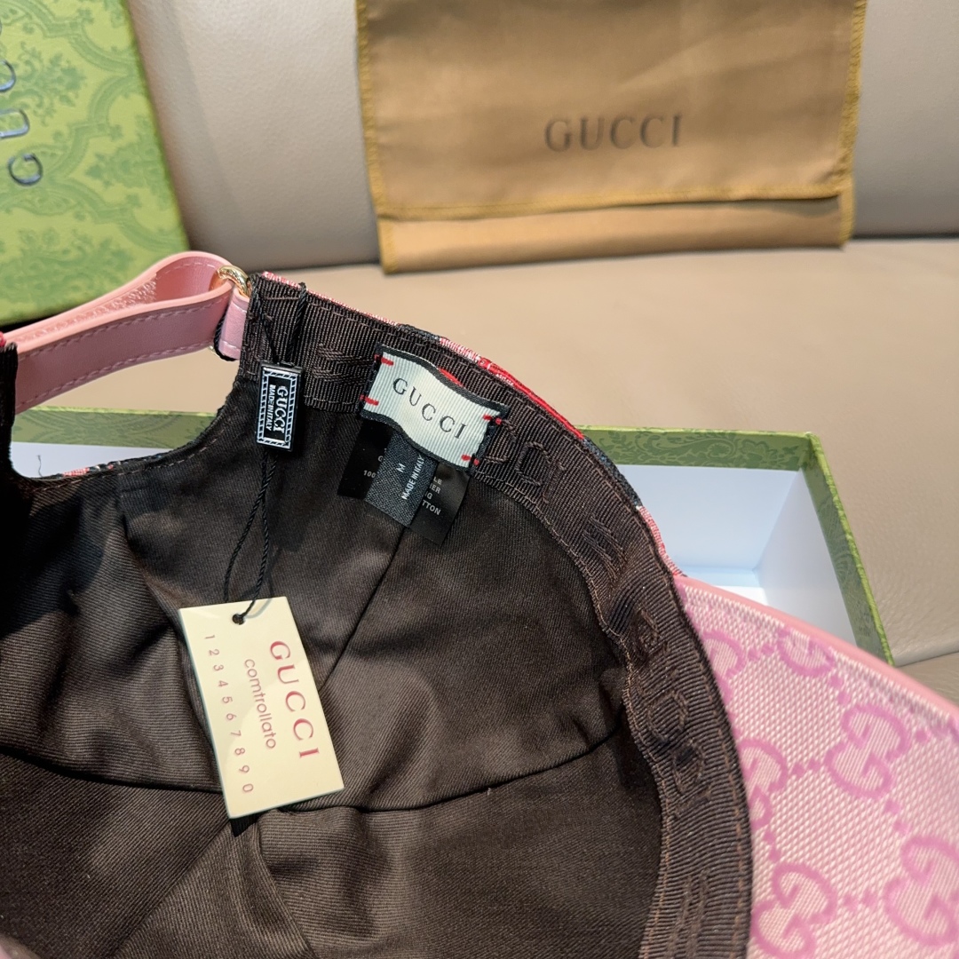 
古奇2025新款
配盒子布袋，Gucci(古奇)新款原单棒球帽😍涂鸦艺术棒球帽😍专柜11开模订制，最高