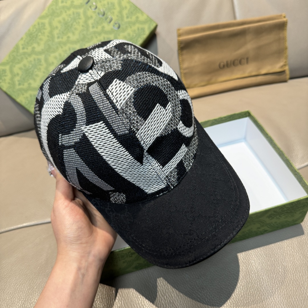 
古奇2025新款
配盒子布袋，Gucci(古奇)新款原单棒球帽😍涂鸦艺术棒球帽😍专柜11开模订制，最高