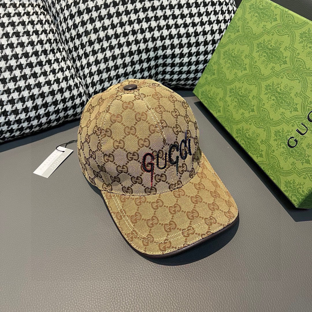 
配盒子布袋，Gucci(古奇)新款原单棒球帽， 艺术字刺绣，11开模订制，重工刺绣，细节可媲美专柜，原