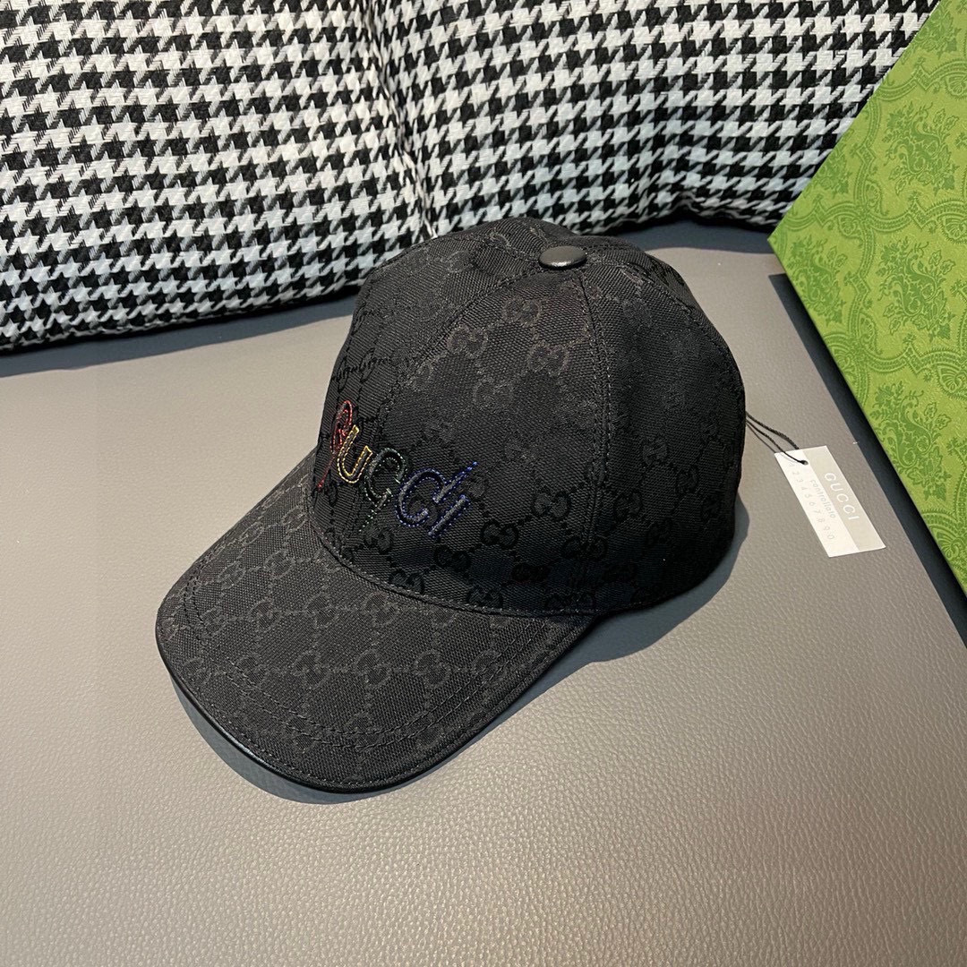 
配盒子布袋，Gucci(古奇)新款原单棒球帽， 艺术字刺绣，11开模订制，重工刺绣，细节可媲美专柜，原