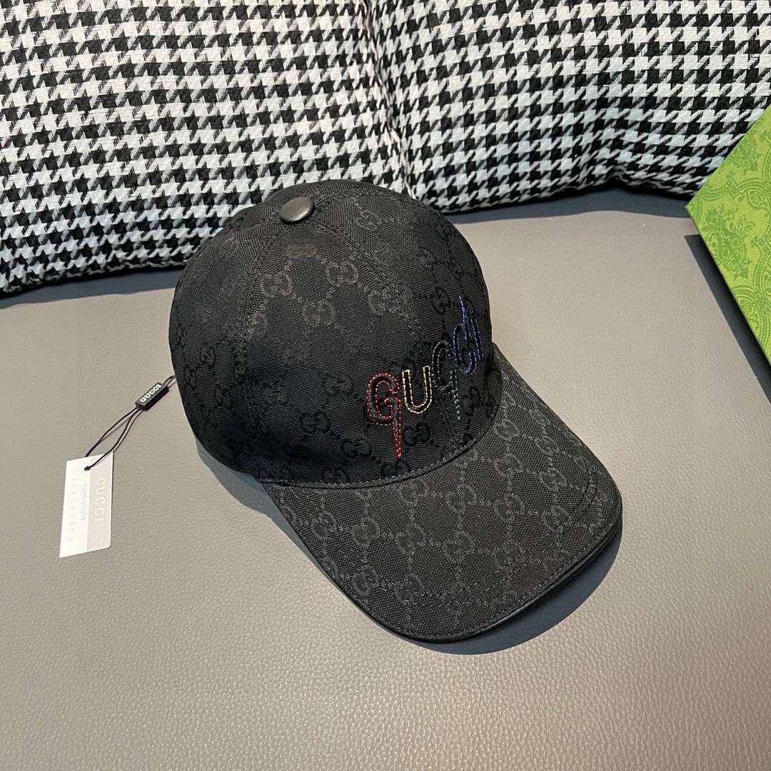 
配盒子布袋，Gucci(古奇)新款原单棒球帽， 艺术字刺绣，11开模订制，重工刺绣，细节可媲美专柜，原