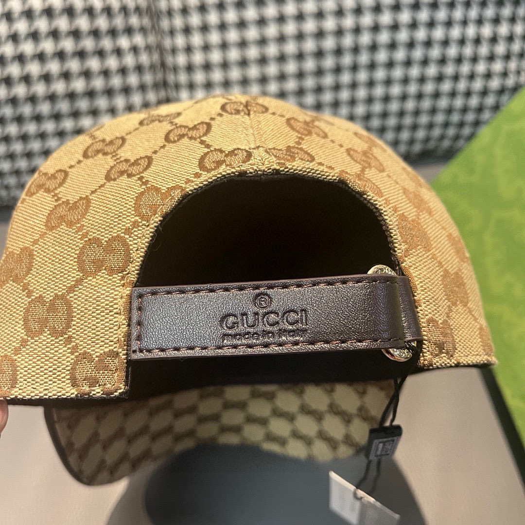 
配盒子布袋，Gucci(古奇)经典原单棒球帽，鲜花织带，专柜11开模订制，最高版本，原版帆布料+头层牛