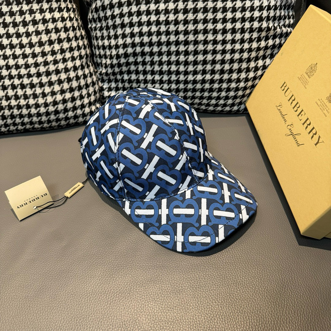 
配盒子布袋，Burberry（巴宝莉）最新款棒球帽，正品开模订制，全新TB图纹，原版印花面料，做工细致