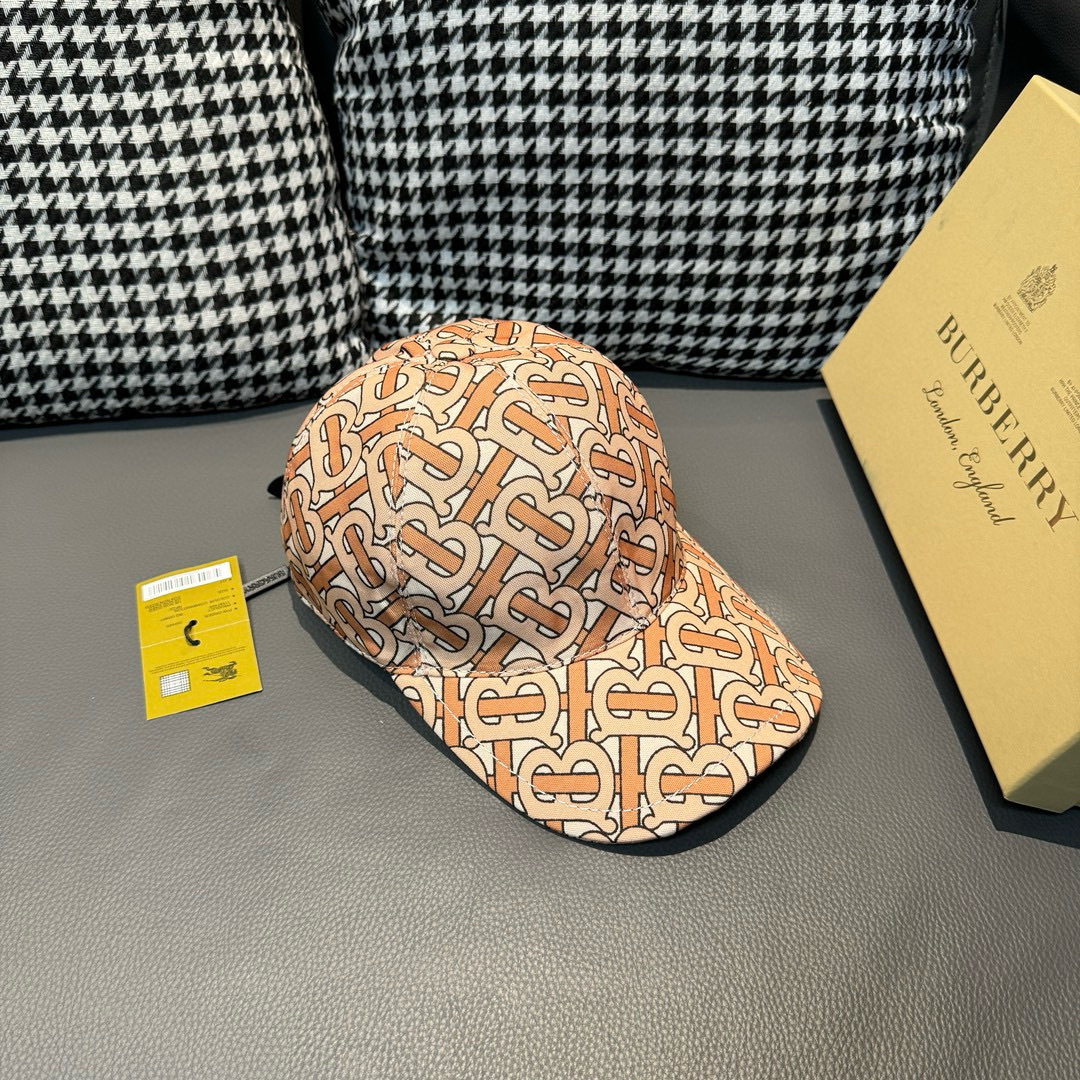 
配盒子布袋，Burberry（巴宝莉）最新款棒球帽，正品开模订制，全新TB图纹，原版印花面料，做工细致