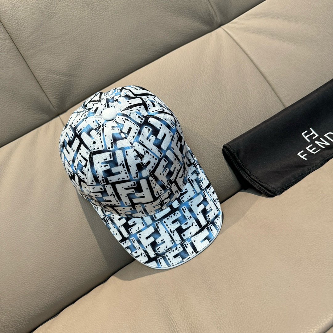 
配盒子布袋，Fendi（芬迪）新款原单棒球帽， 双F提花，专柜常年热卖款，口碑极佳，11开模订制，原版