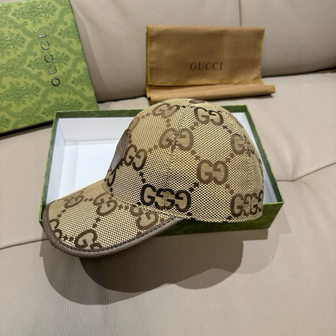 
配包装布袋，Gucci(古奇)新款原单棒球帽，Gucci烫金，专柜最新款，11开模订制，正版开模，原版